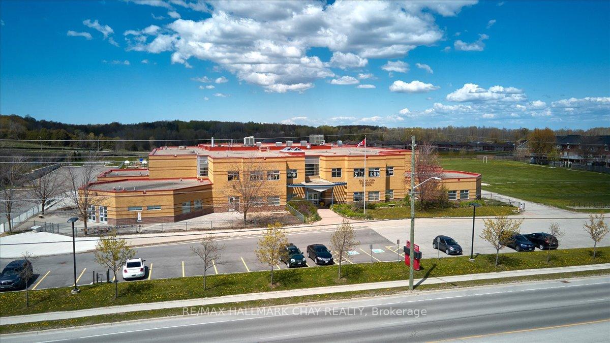 Photo 28 of 2194 Batters Loop, Innisfil, Alcona — HOMEH