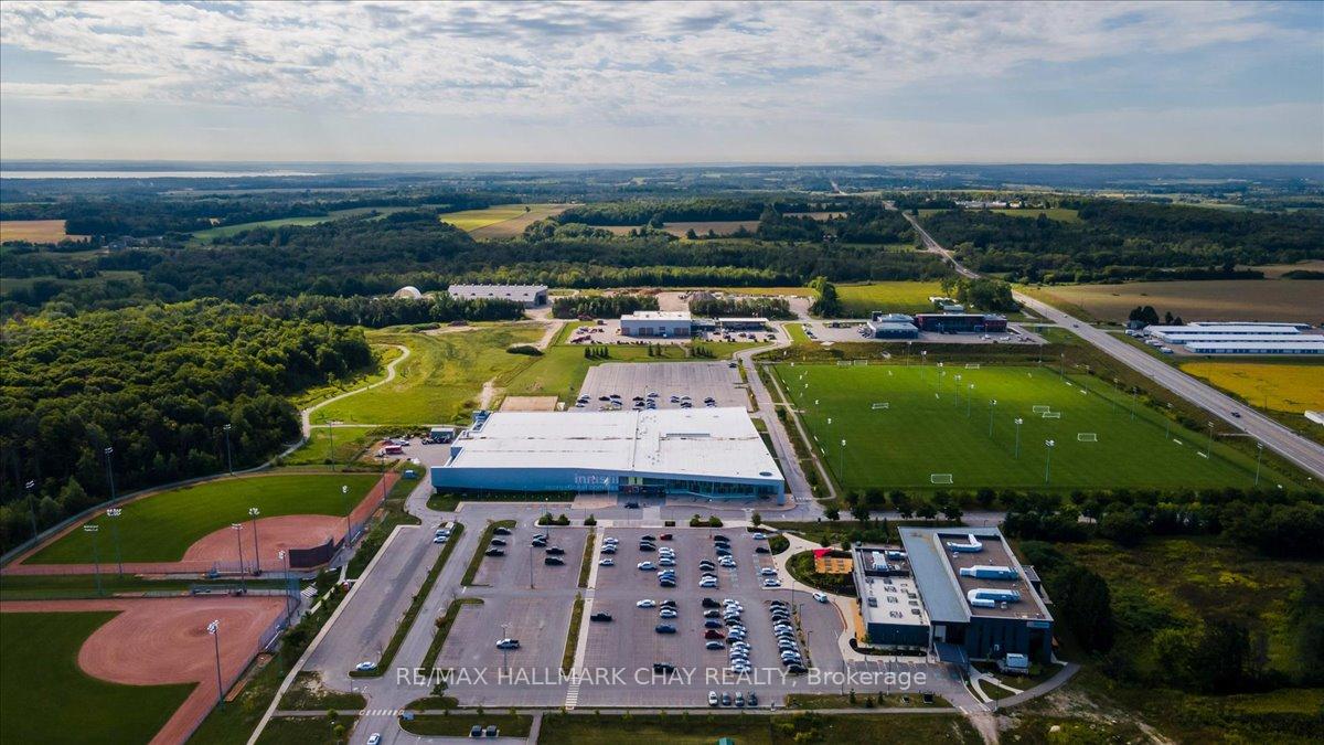 Photo 31 of 2194 Batters Loop, Innisfil, Alcona — HOMEH