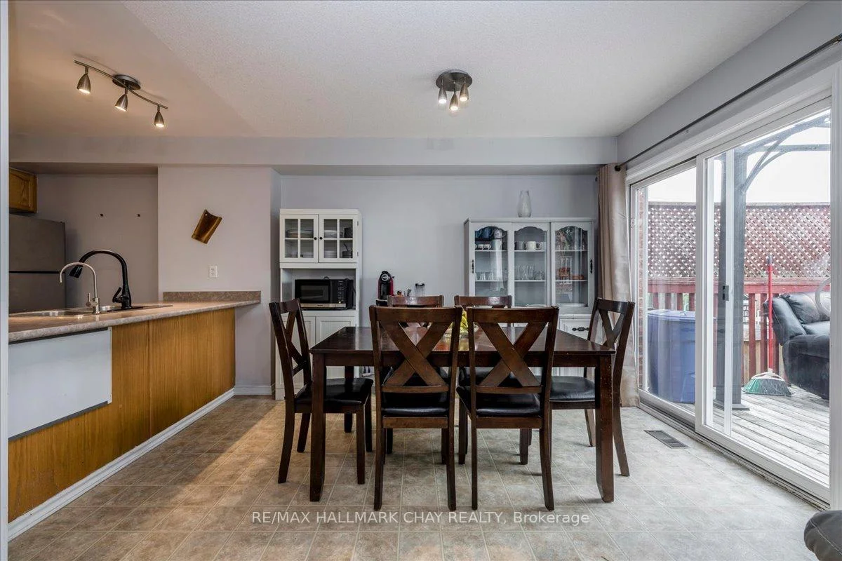 Photo 6 of 2194 Batters Loop, Innisfil, Alcona — HOMEH