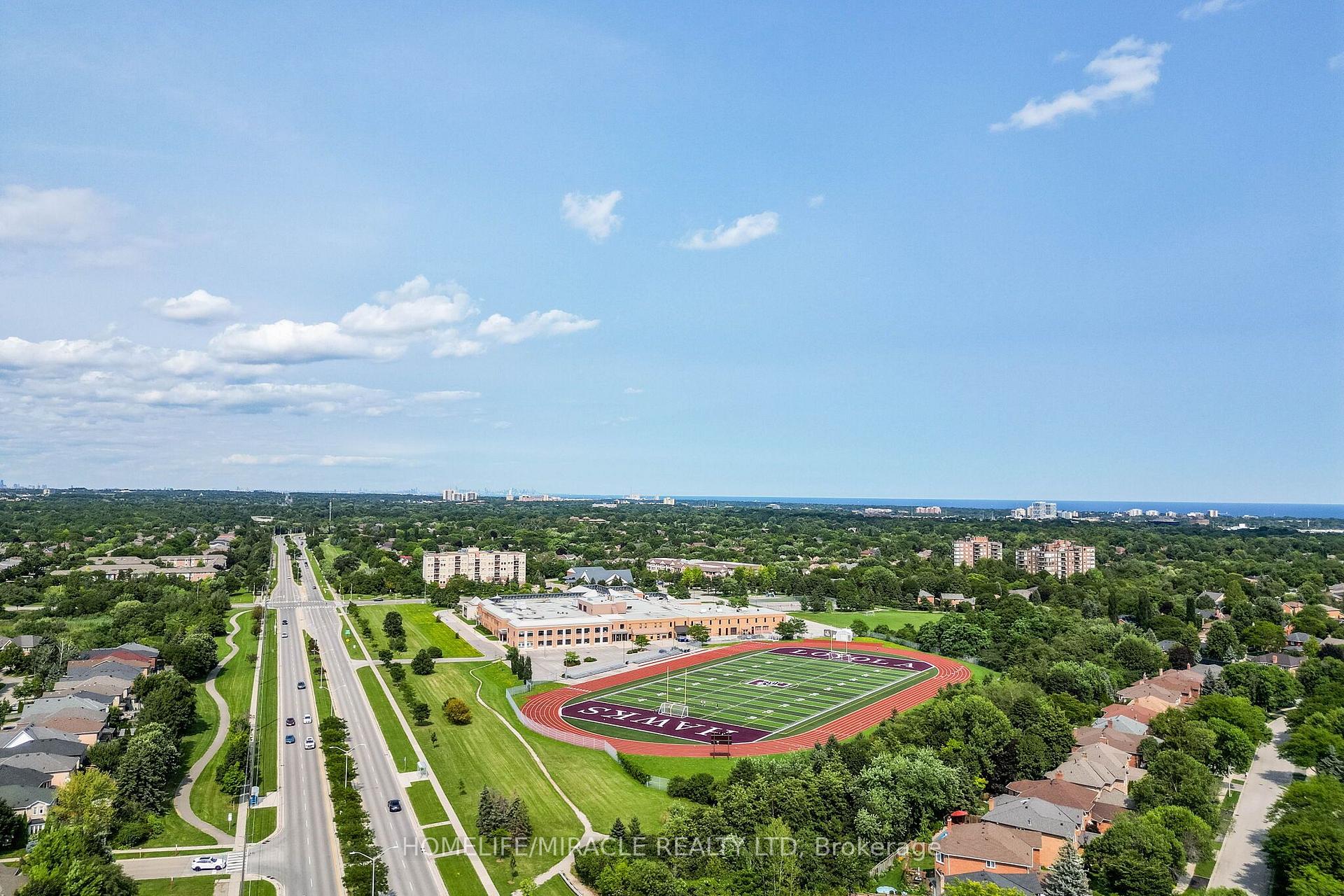 Photo 5 of Unit 305, 1490 Bishops Gate, Oakville, Glen Abbey — HOMEH