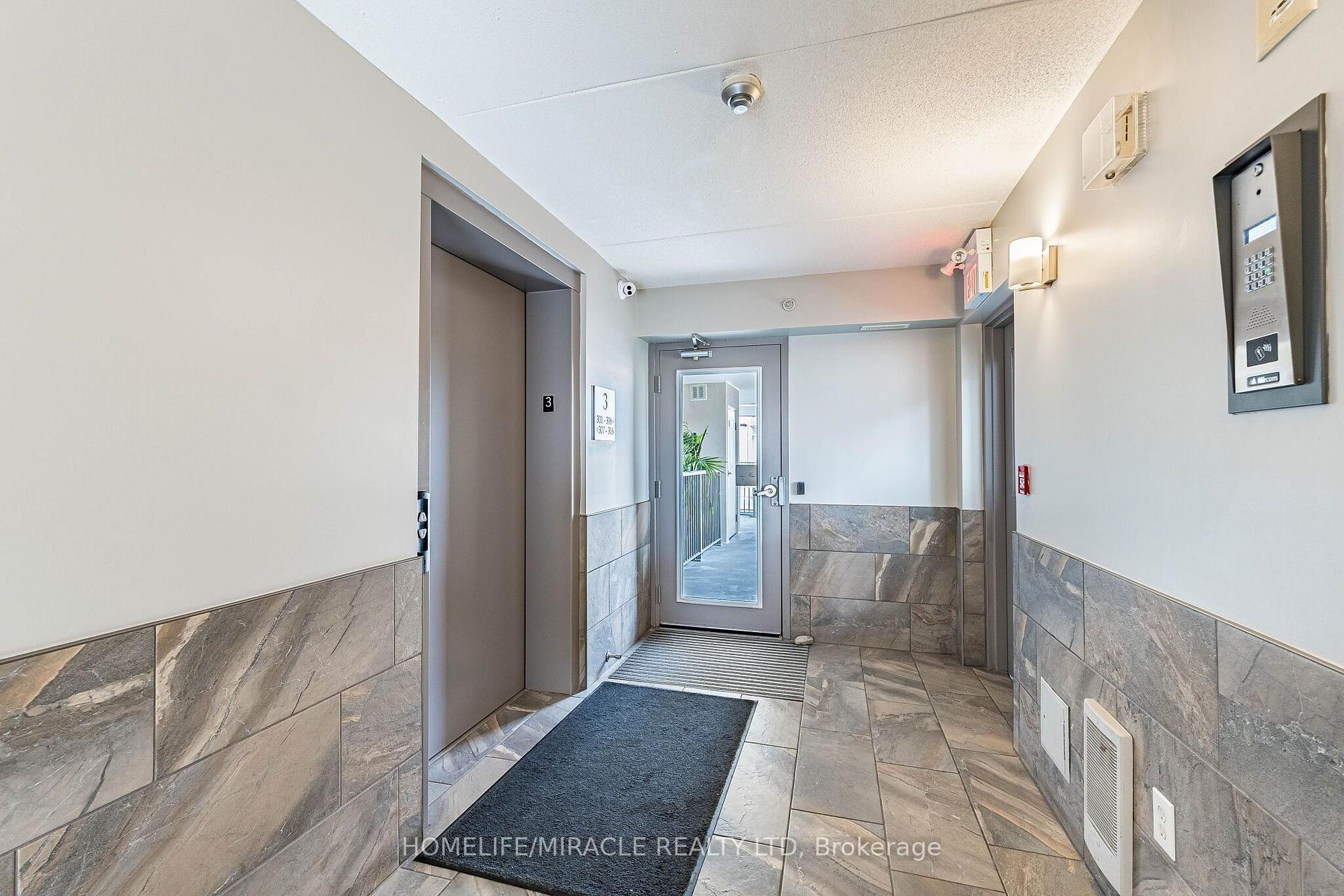 Photo 7 of Unit 305, 1490 Bishops Gate, Oakville, Glen Abbey — HOMEH
