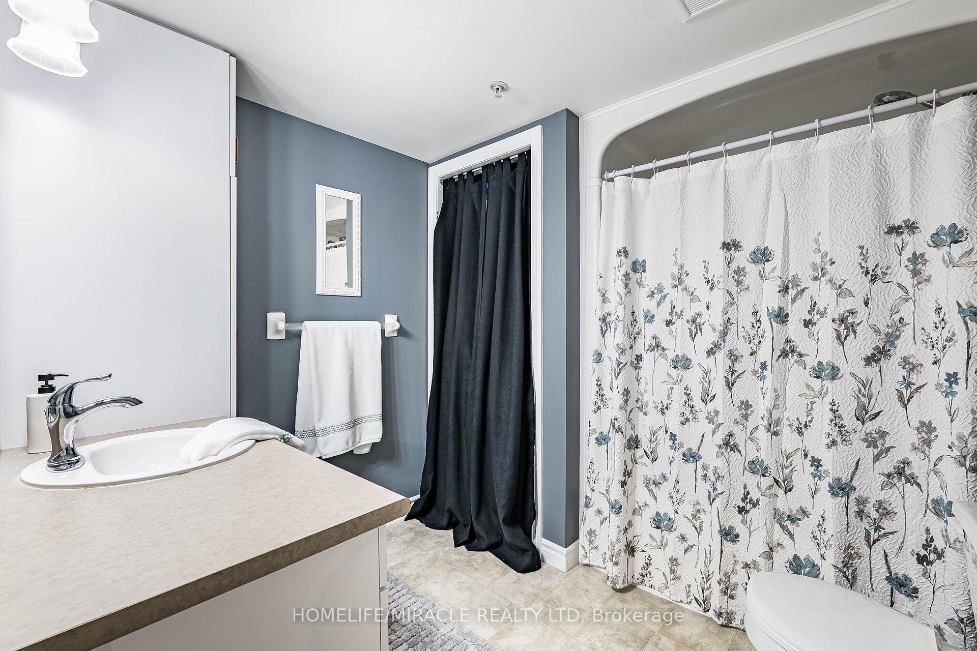 Photo 24 of Unit 305, 1490 Bishops Gate, Oakville, Glen Abbey — HOMEH