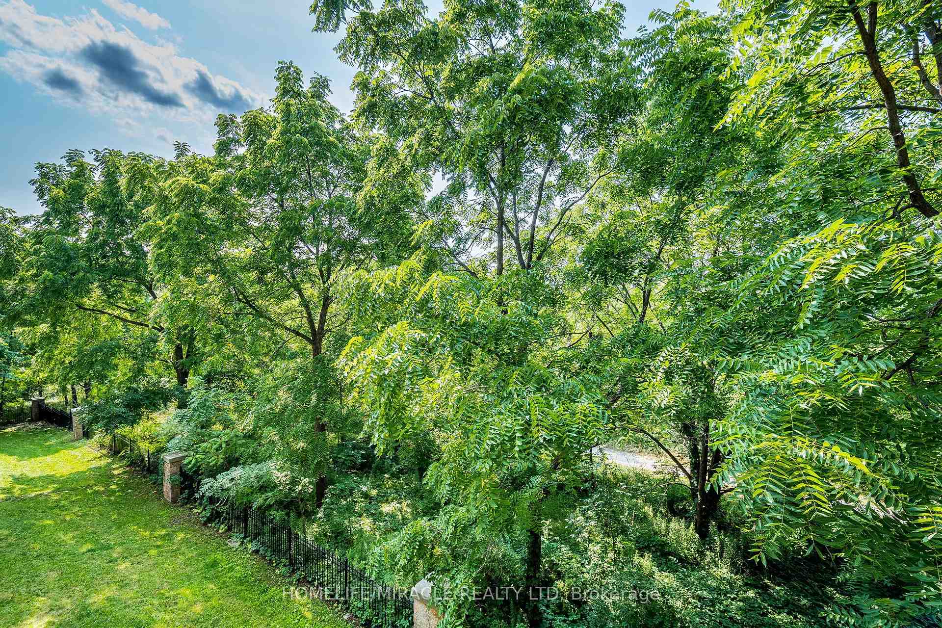 Photo 33 of Unit 305, 1490 Bishops Gate, Oakville, Glen Abbey — HOMEH