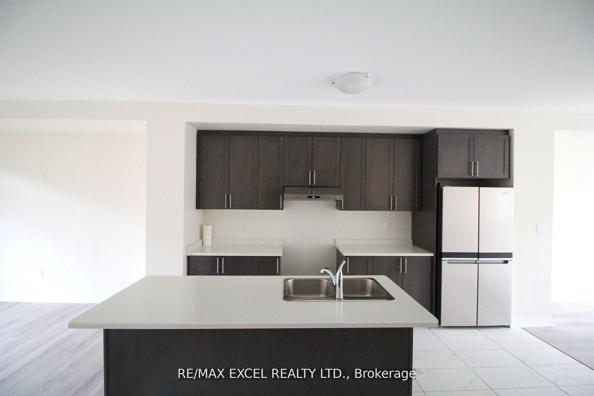Photo 2 of 74 Carneros Way, Markham, Cedar Grove — HOMEH