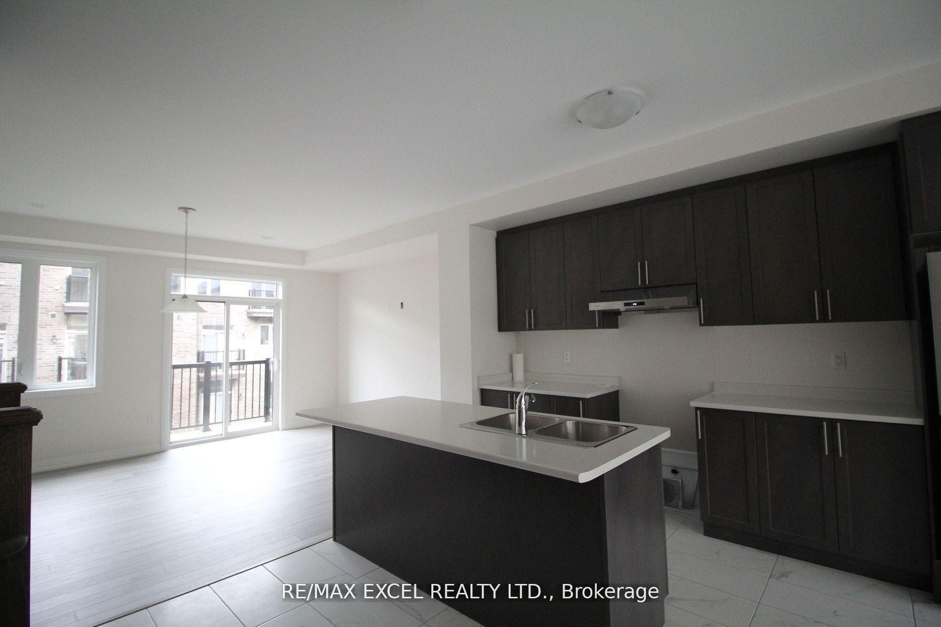 Photo 3 of 74 Carneros Way, Markham, Cedar Grove — HOMEH