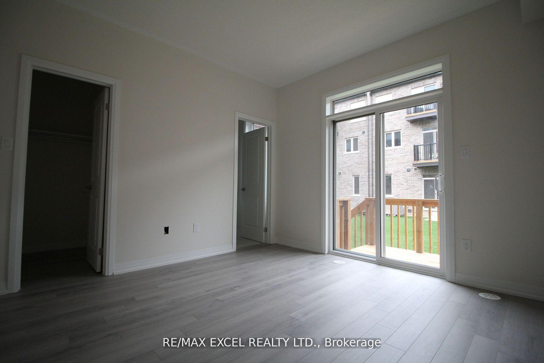 Photo 5 of 74 Carneros Way, Markham, Cedar Grove — HOMEH