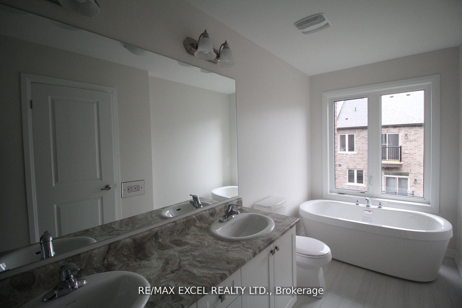 Photo 10 of 74 Carneros Way, Markham, Cedar Grove — HOMEH