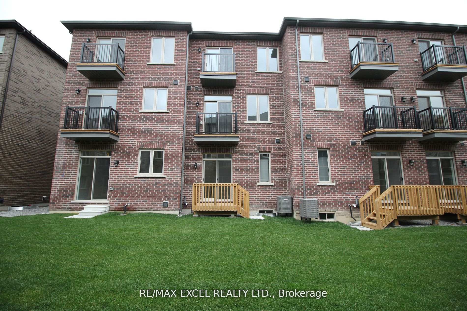 Photo 12 of 74 Carneros Way, Markham, Cedar Grove — HOMEH