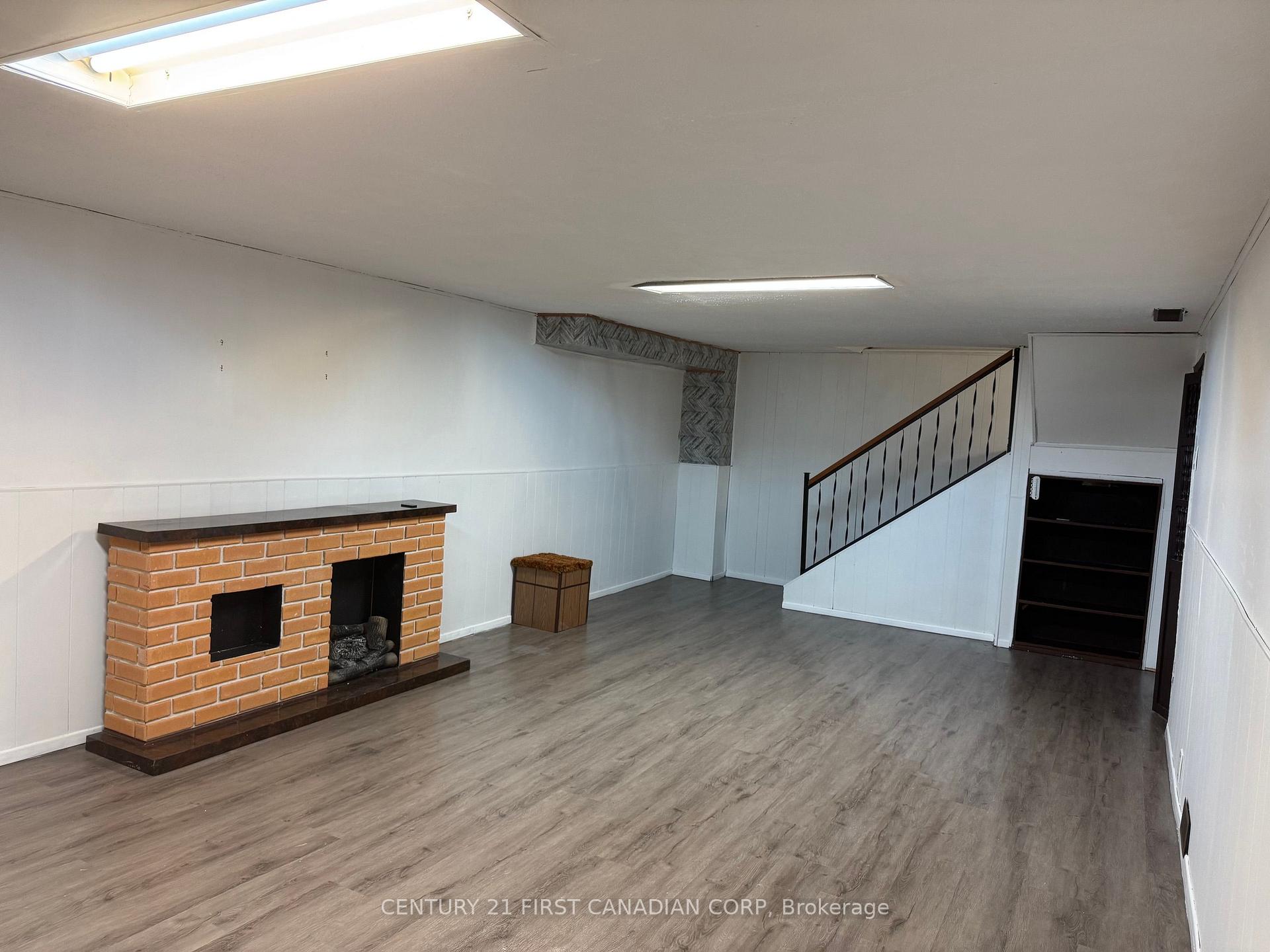 Photo 30 of 53 Archer Crescent, London, South X — HOMEH