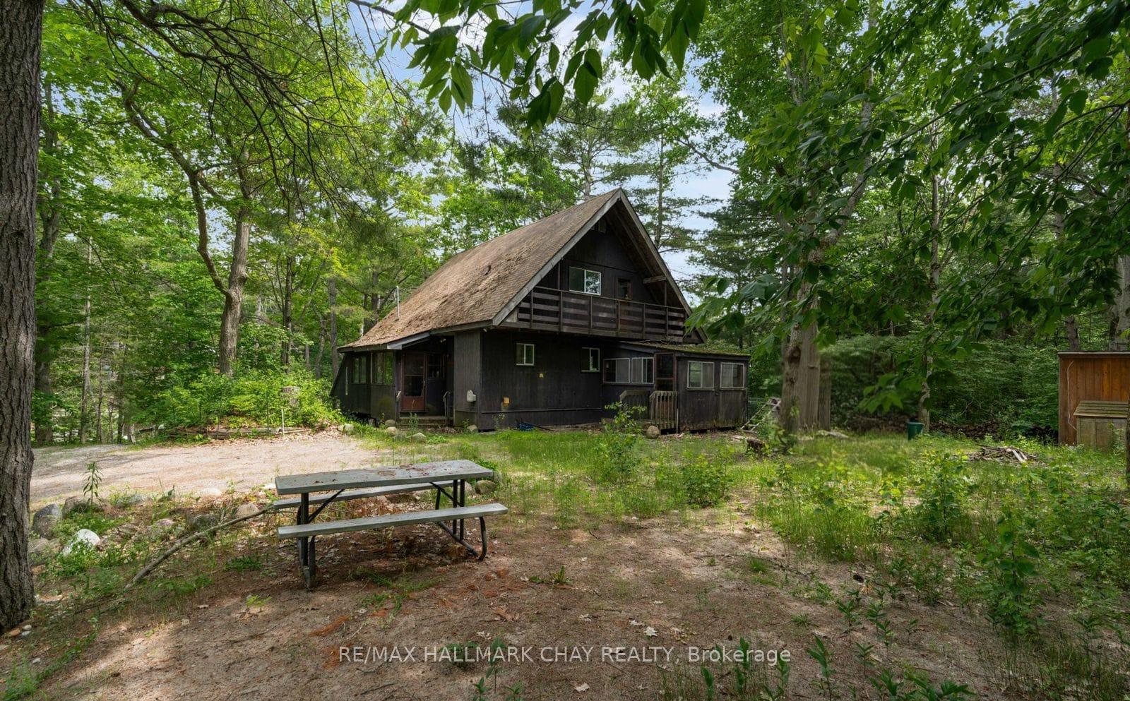 Photo 3 of 132 Park Road, Tiny, Rural Tiny — HOMEH