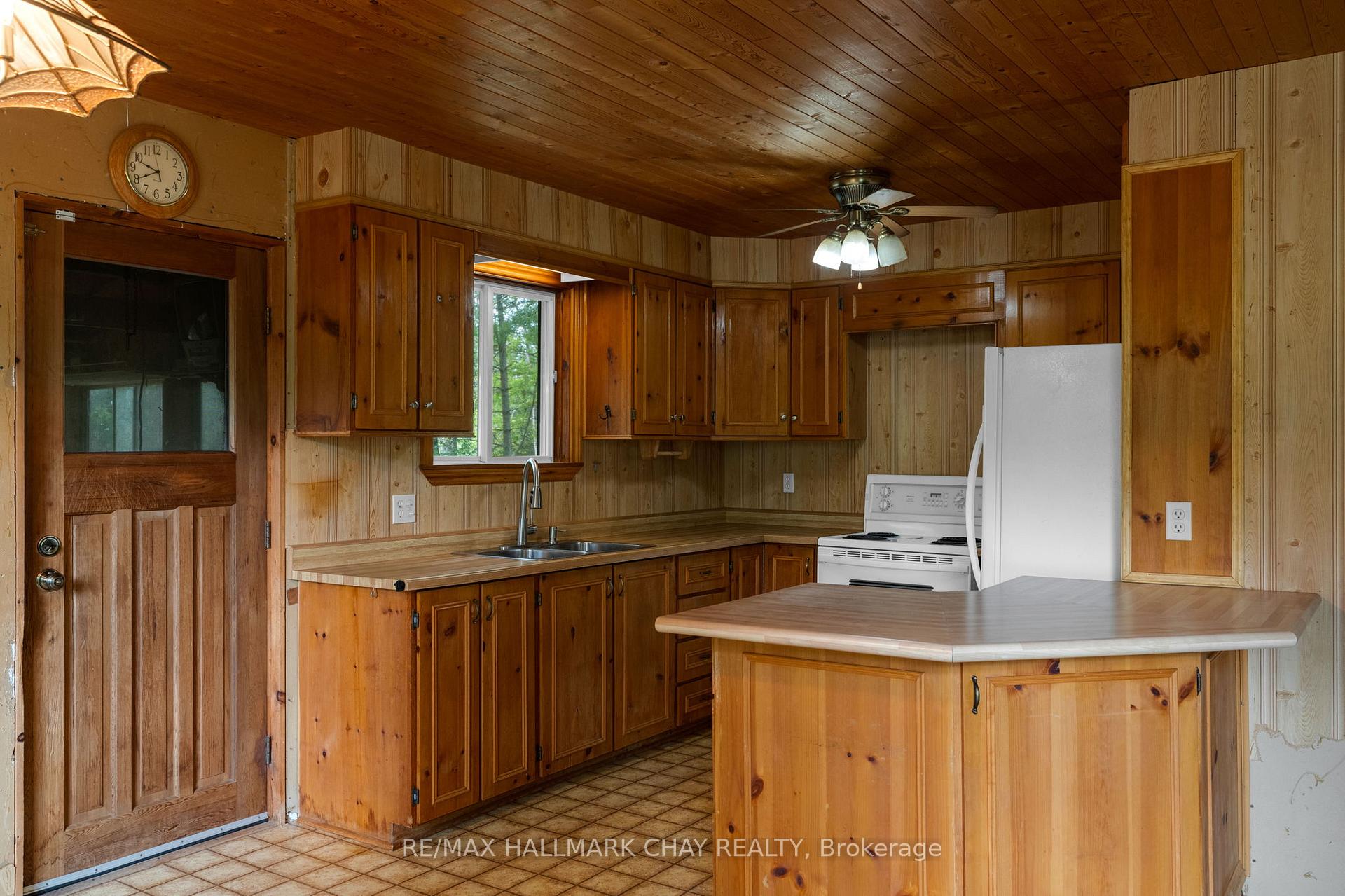 Photo 7 of 132 Park Road, Tiny, Rural Tiny — HOMEH