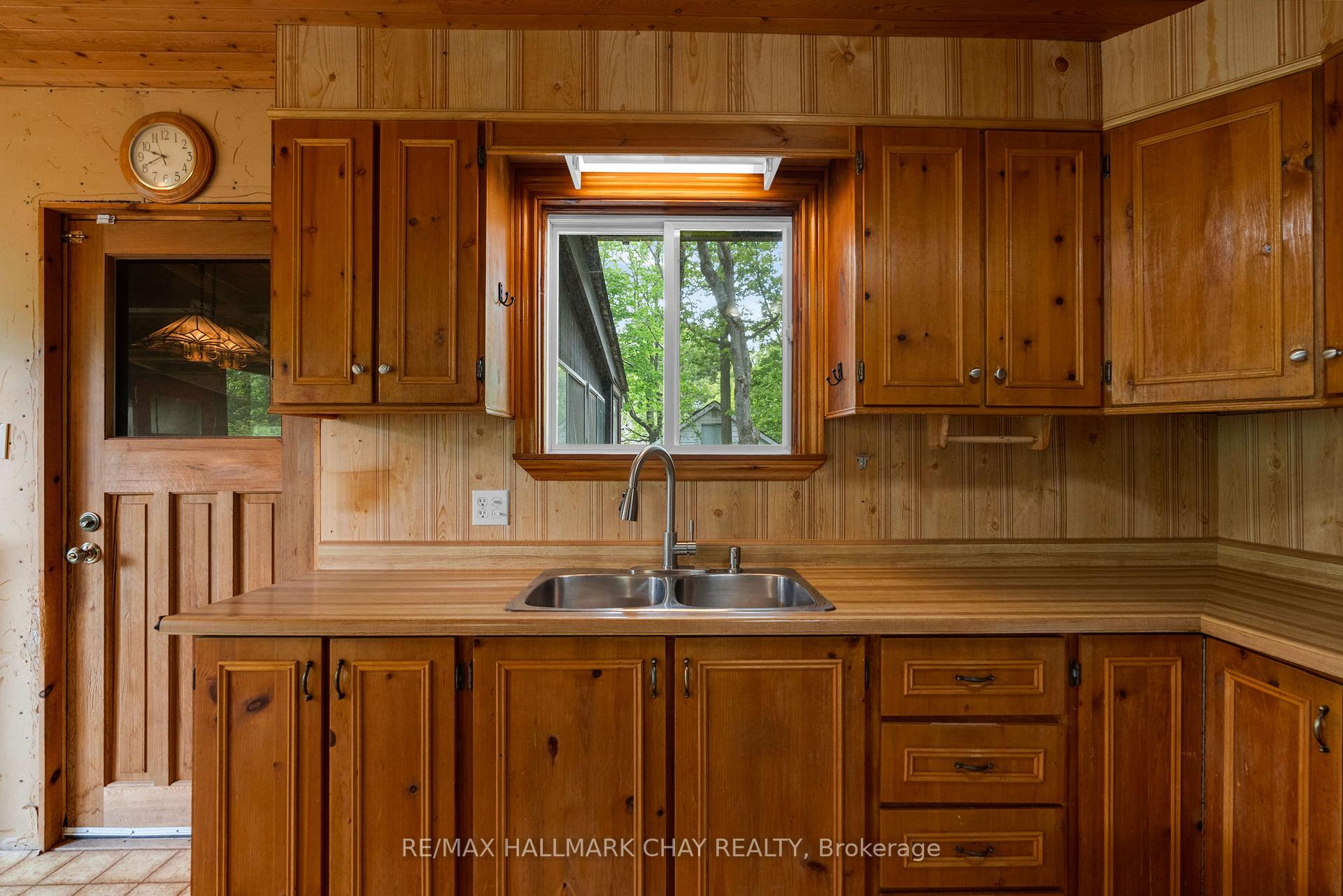 Photo 9 of 132 Park Road, Tiny, Rural Tiny — HOMEH