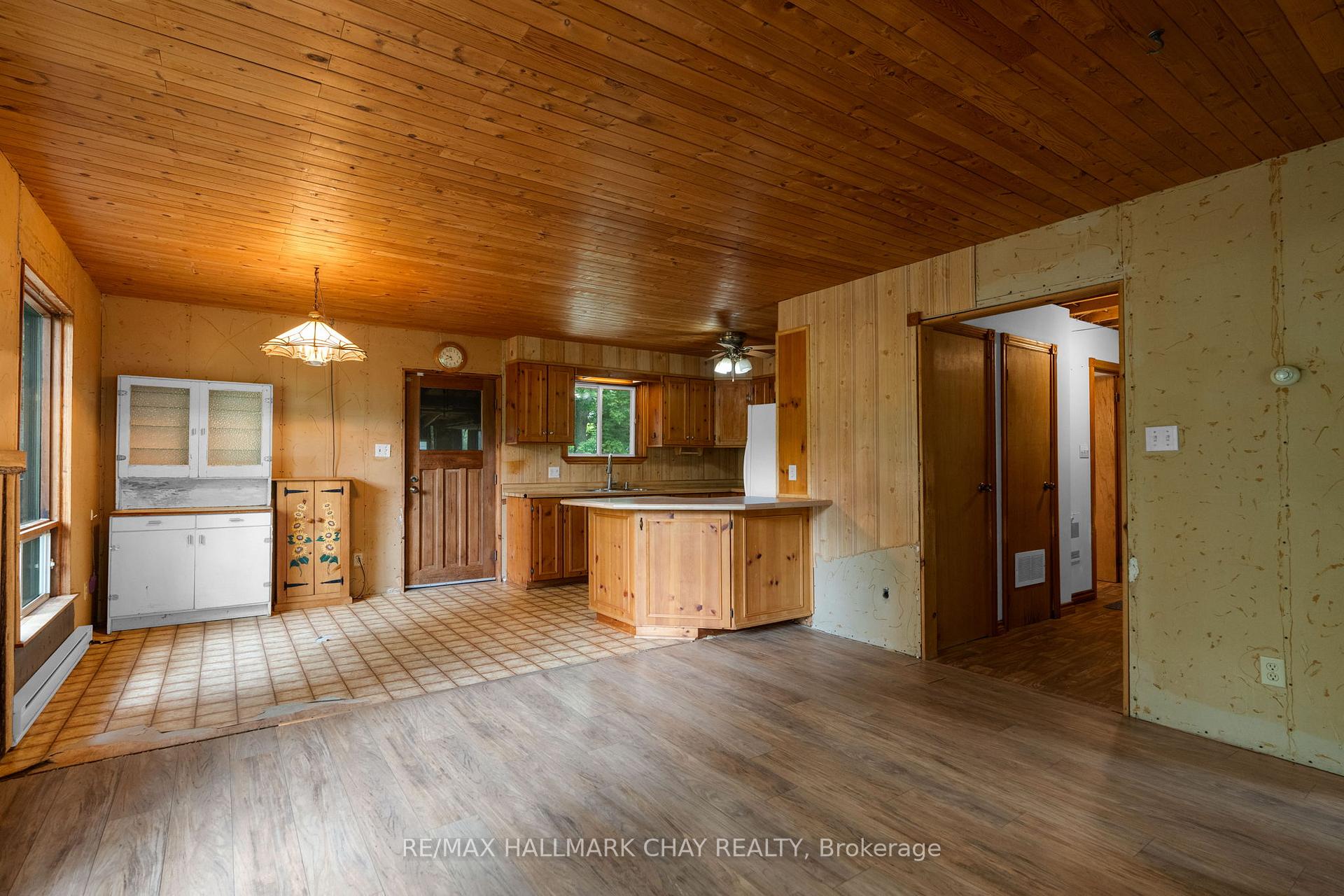 Photo 10 of 132 Park Road, Tiny, Rural Tiny — HOMEH