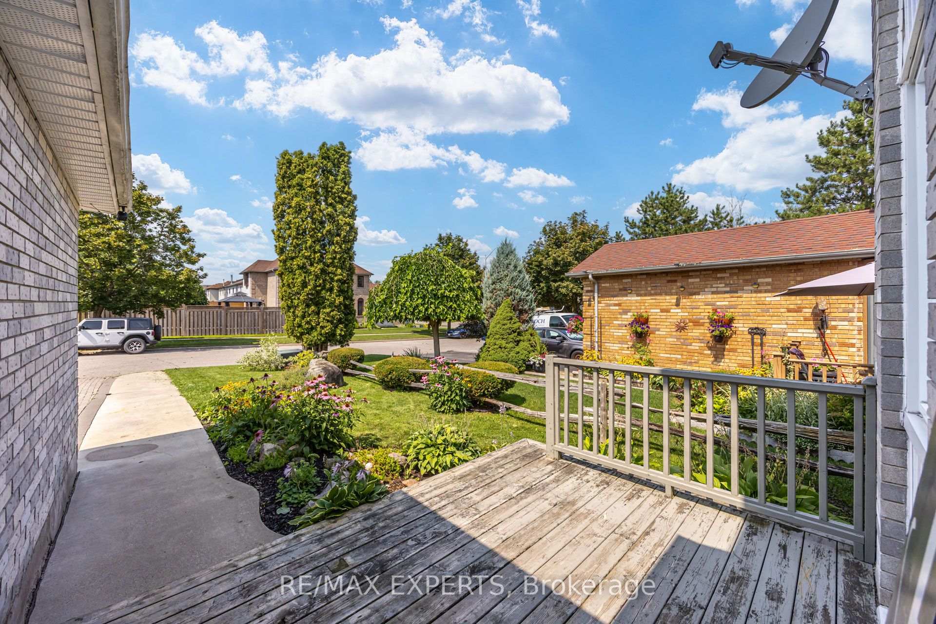 Photo 6 of 2254 Chalmers Crescent, Innisfil, Alcona — HOMEH
