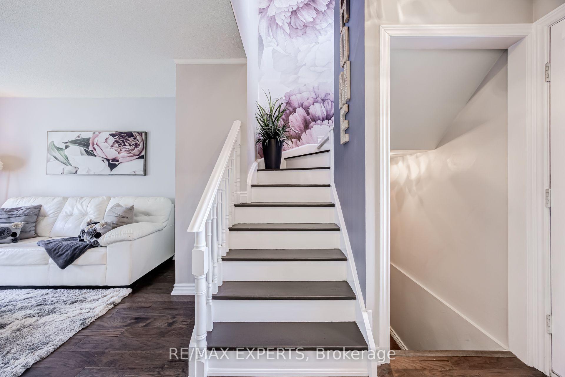 Photo 8 of 2254 Chalmers Crescent, Innisfil, Alcona — HOMEH