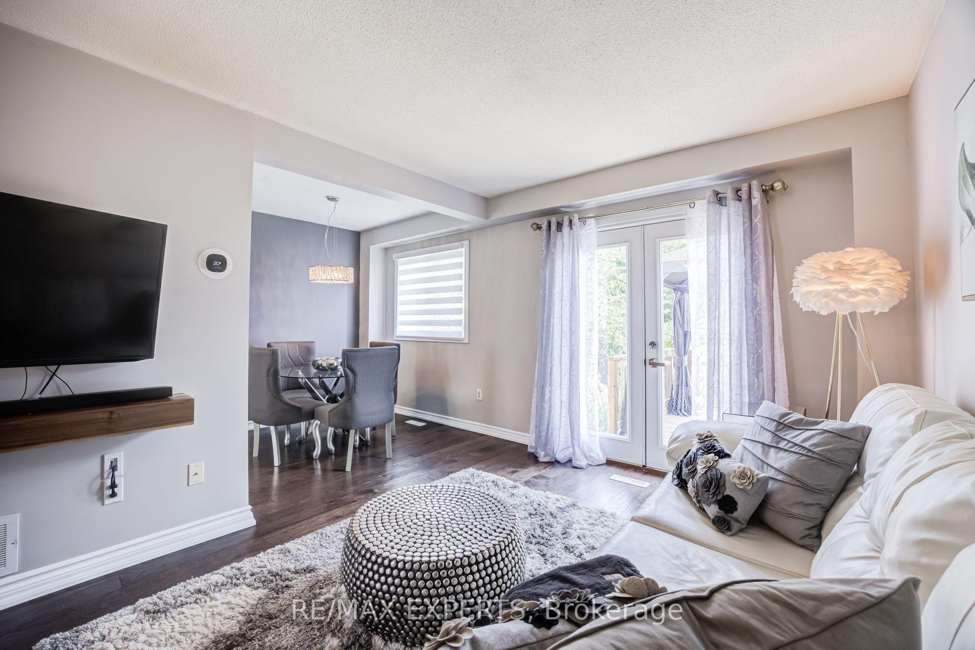 Photo 10 of 2254 Chalmers Crescent, Innisfil, Alcona — HOMEH