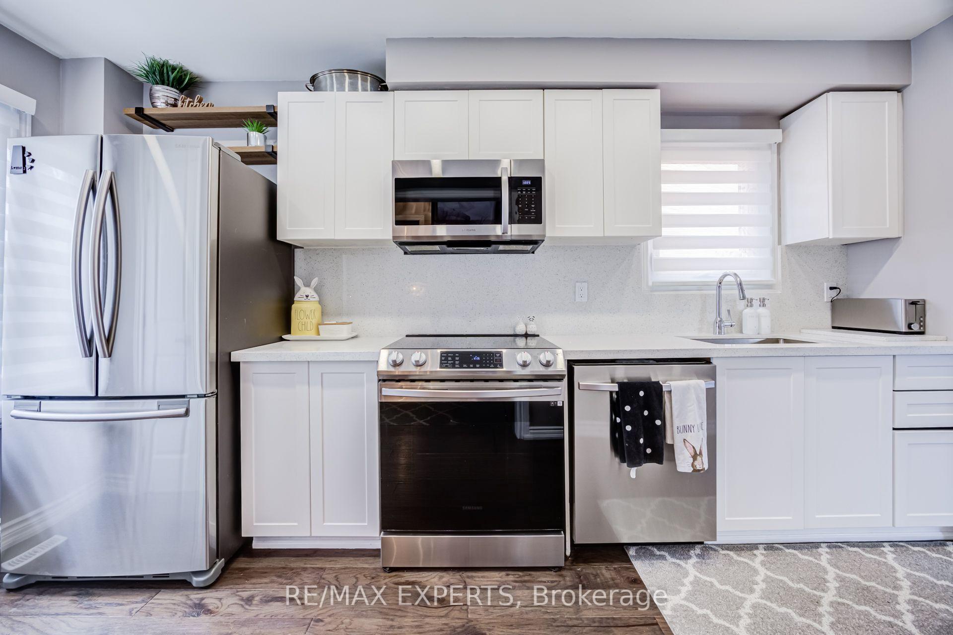 Photo 20 of 2254 Chalmers Crescent, Innisfil, Alcona — HOMEH