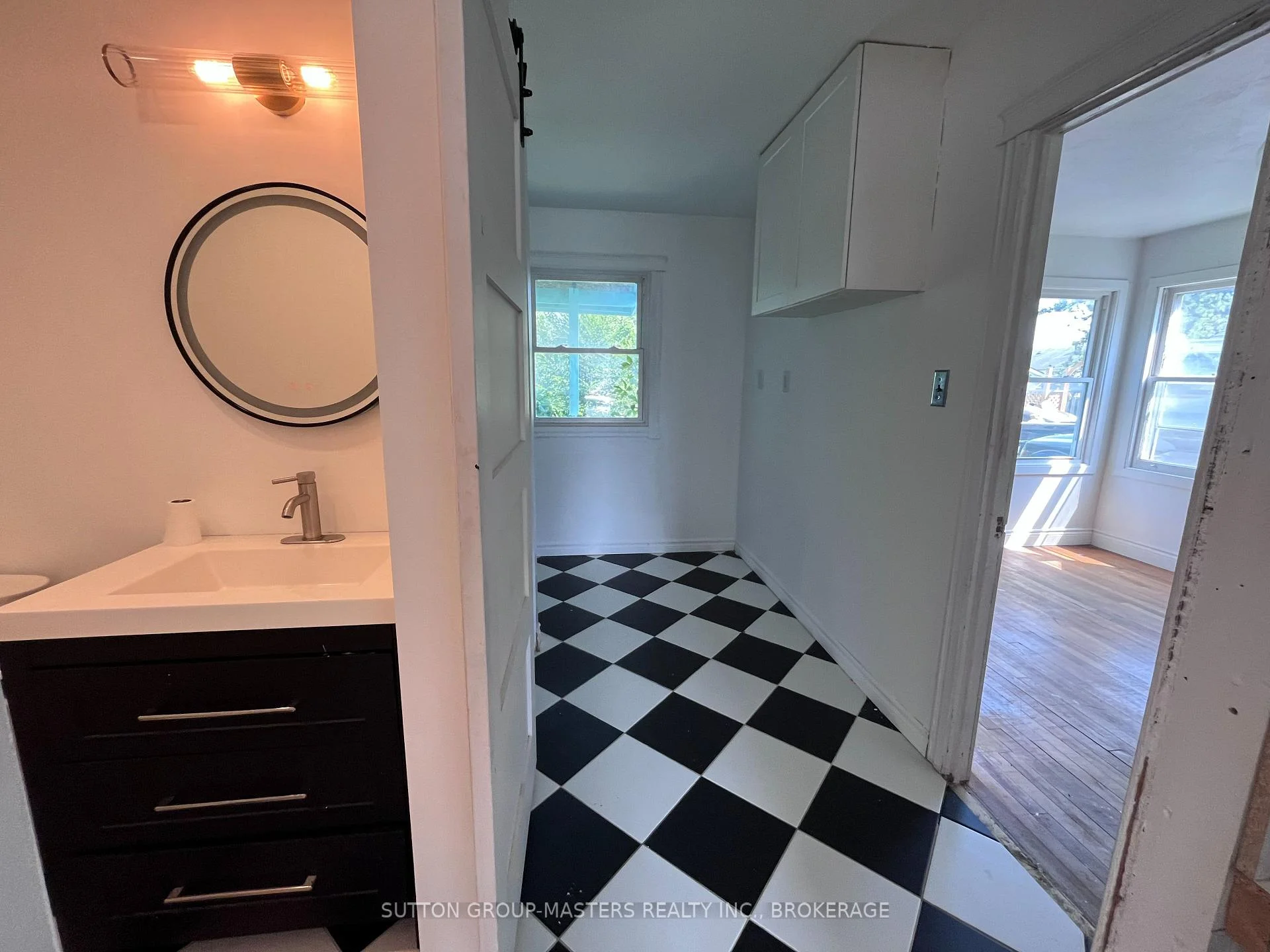 Photo 22 of 459 Nelson Street, Kingston, East of Sir John A. Blvd — HOMEH