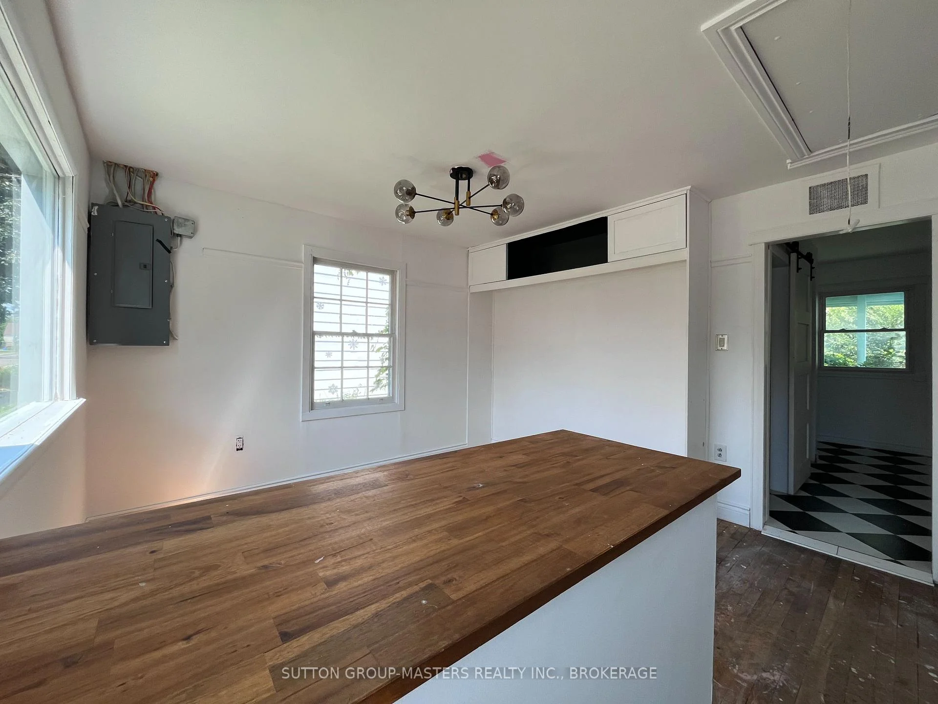 Photo 36 of 459 Nelson Street, Kingston, East of Sir John A. Blvd — HOMEH