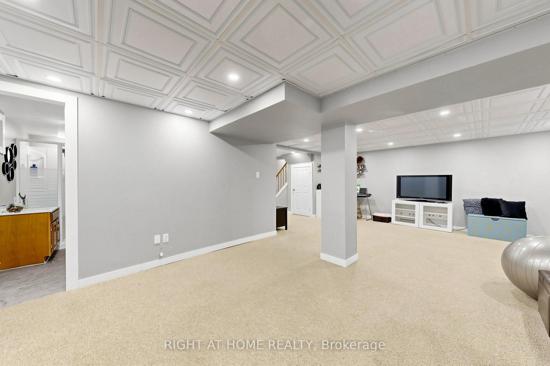 Photo 34 of 16 Rosemead Close, Markham, Unionville — HOMEH