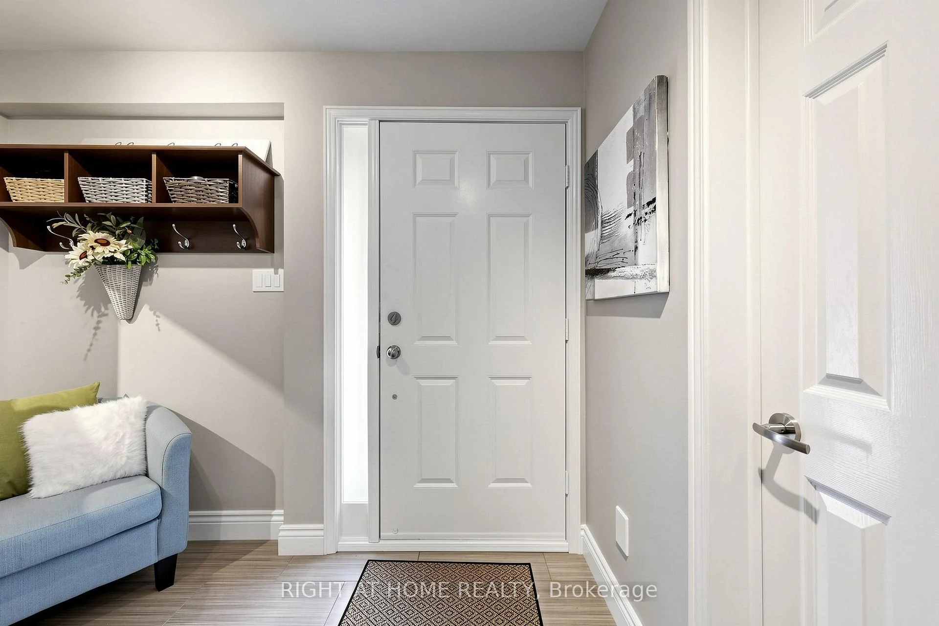 Photo 8 of 16 Rosemead Close, Markham, Unionville — HOMEH