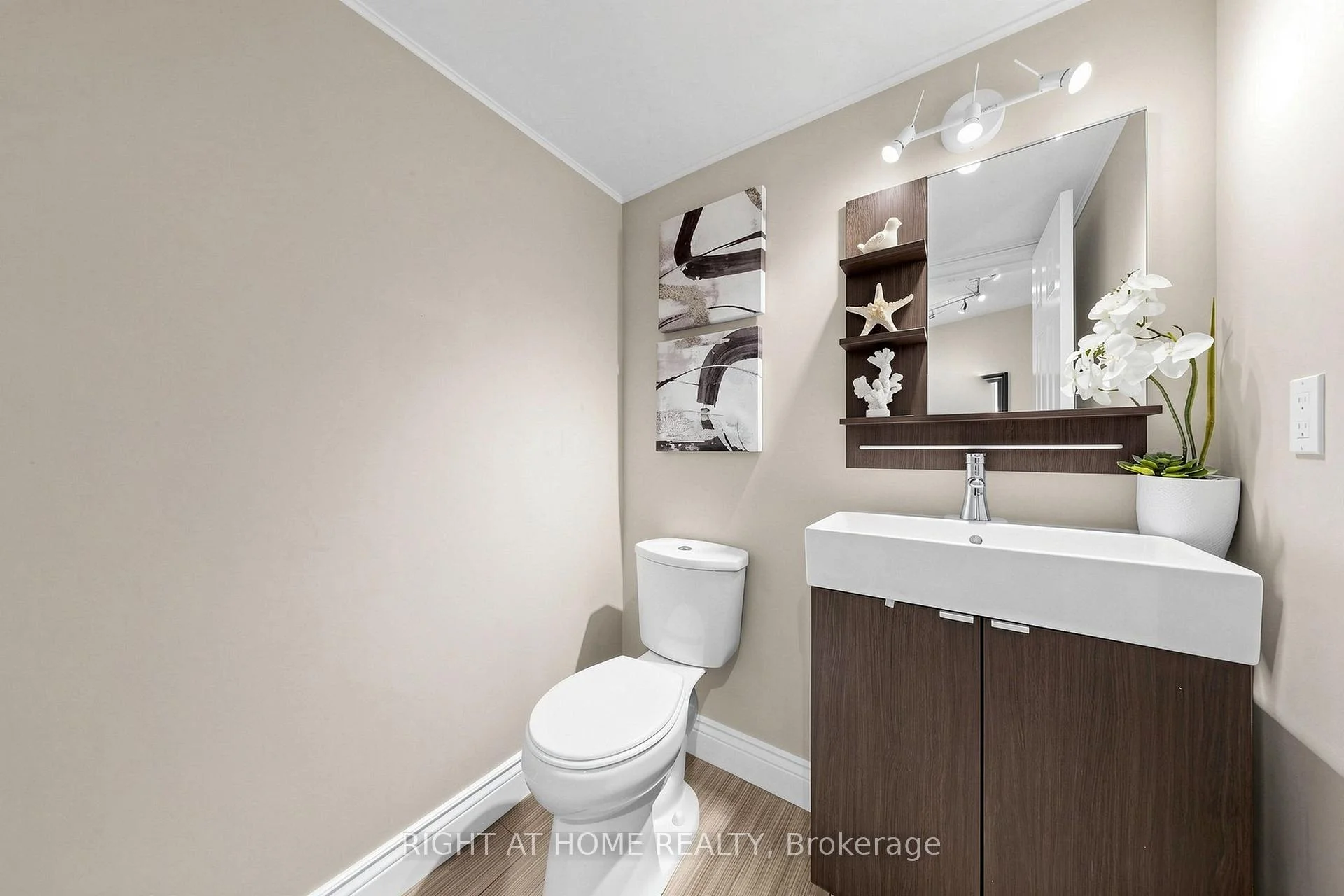 Photo 9 of 16 Rosemead Close, Markham, Unionville — HOMEH