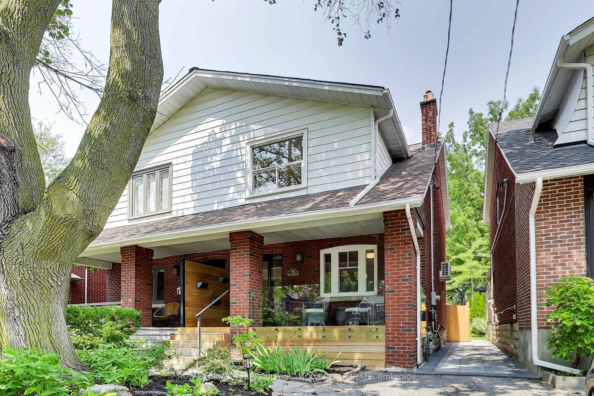 Photo 1 of 262 Belsize Drive, Toronto, Mount Pleasant East — HOMEH