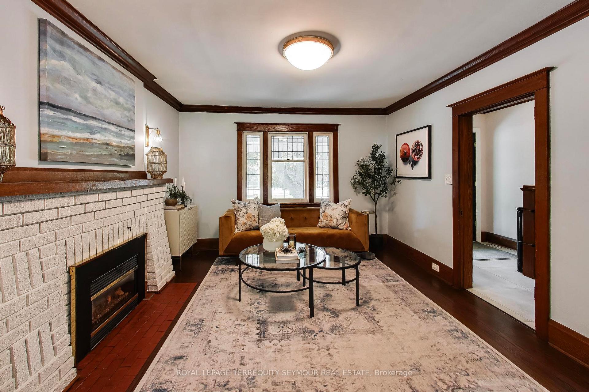 Photo 10 of 262 Belsize Drive, Toronto, Mount Pleasant East — HOMEH