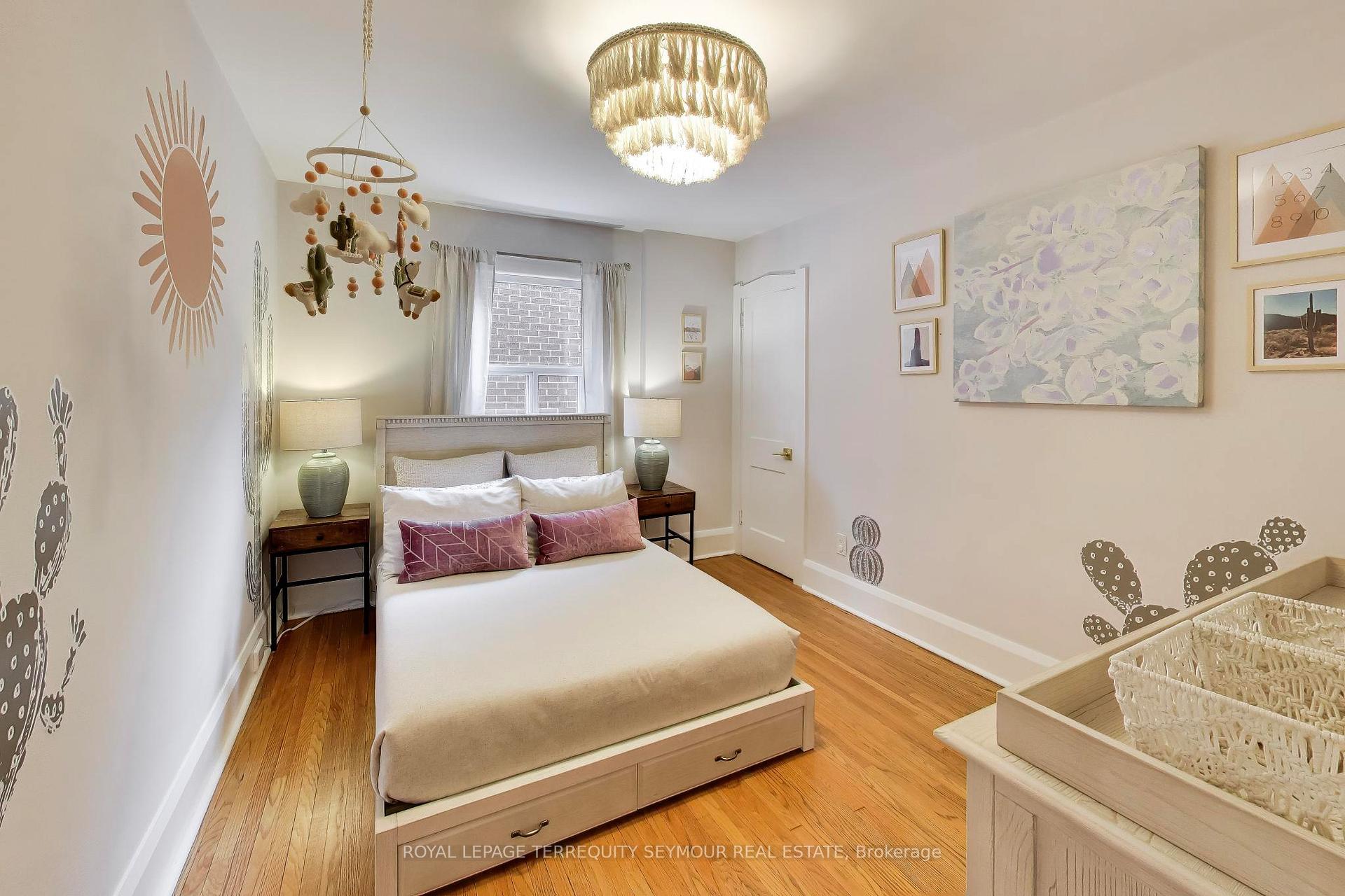 Photo 24 of 262 Belsize Drive, Toronto, Mount Pleasant East — HOMEH