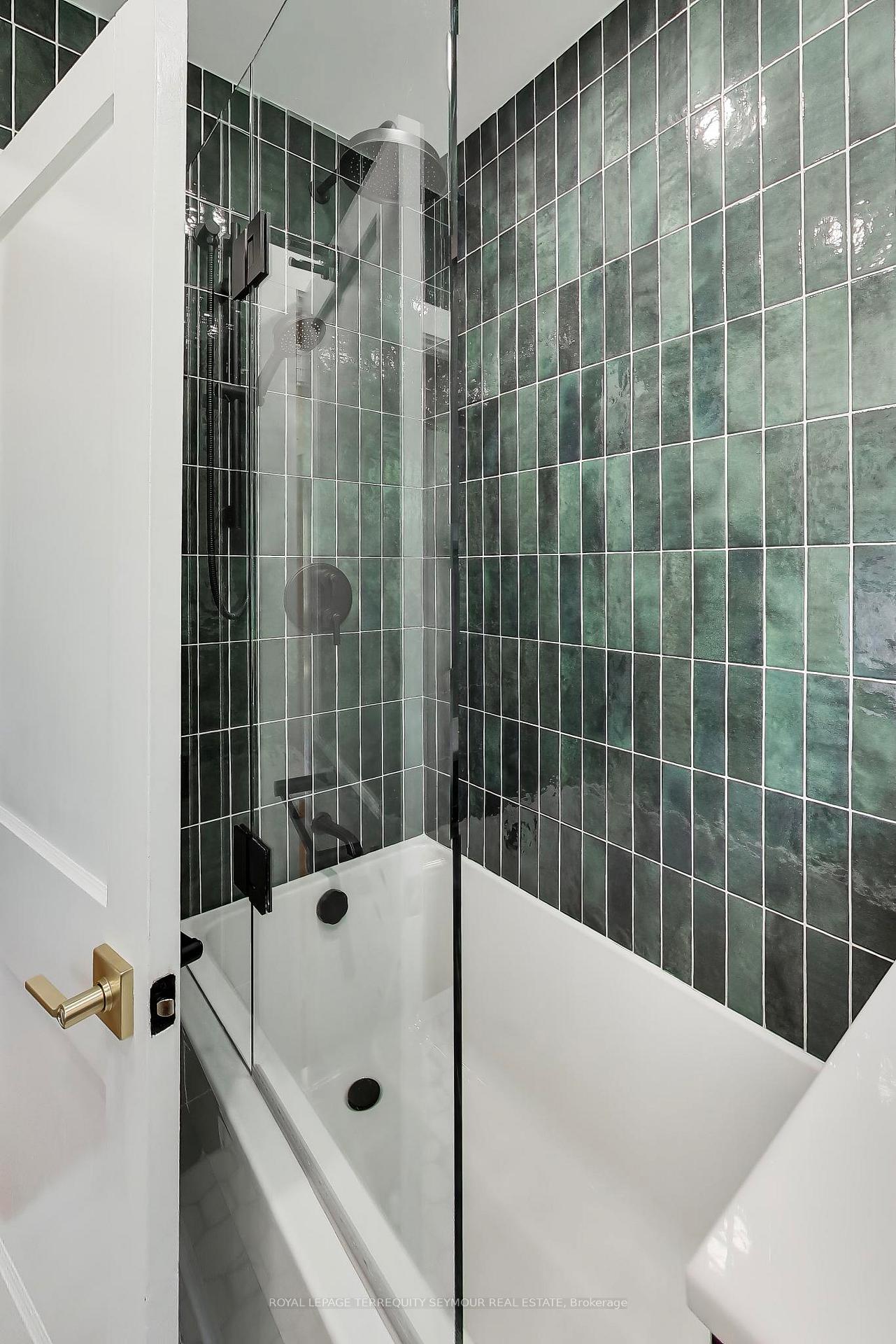 Photo 33 of 262 Belsize Drive, Toronto, Mount Pleasant East — HOMEH