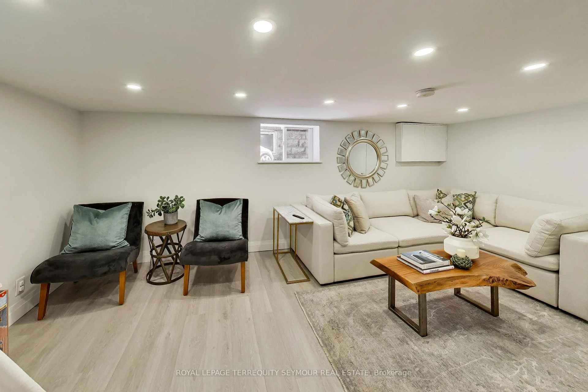 Photo 39 of 262 Belsize Drive, Toronto, Mount Pleasant East — HOMEH