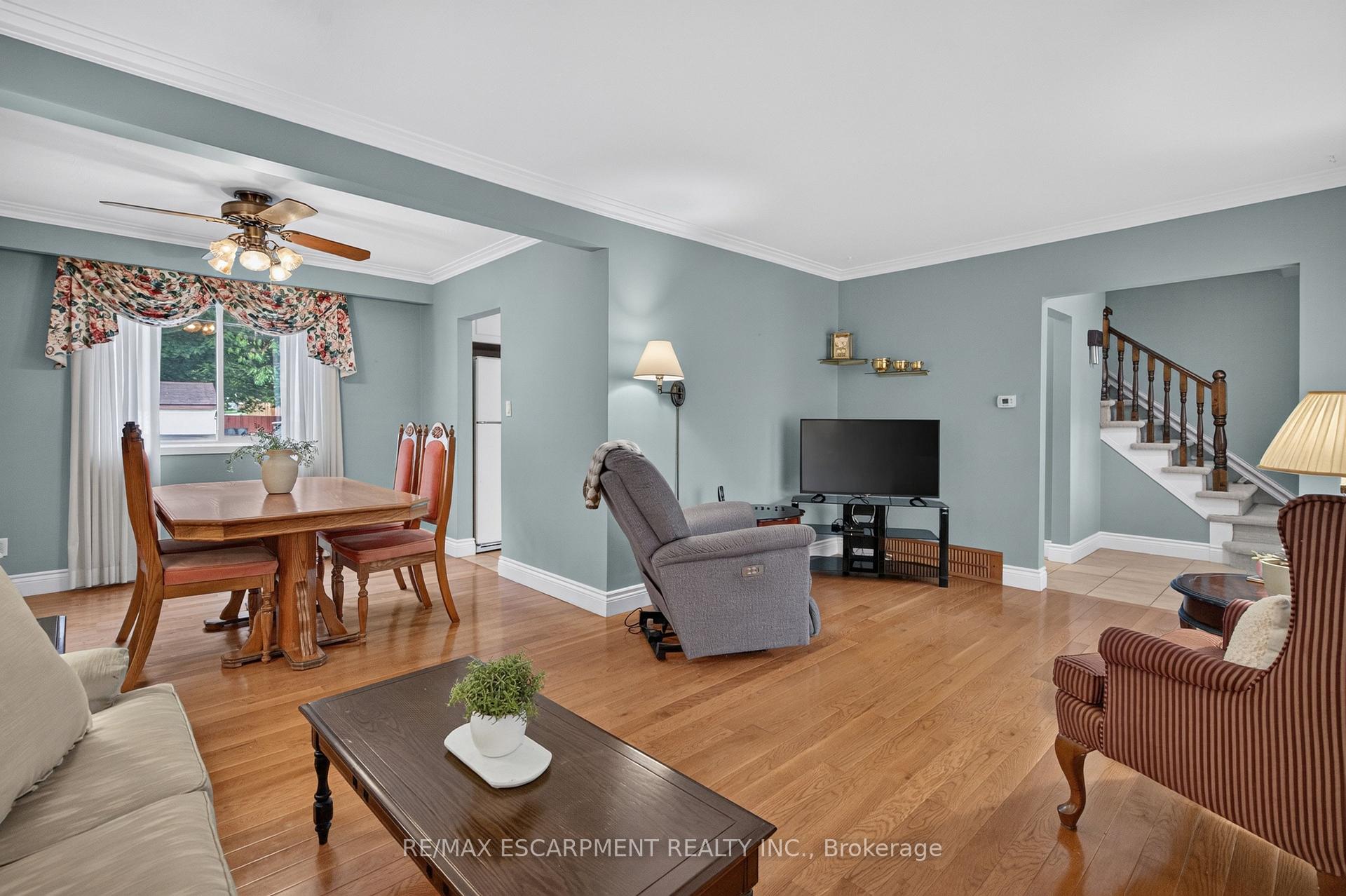 Photo 5 of 1229 Nottingham Avenue, Burlington, Mountainside — HOMEH