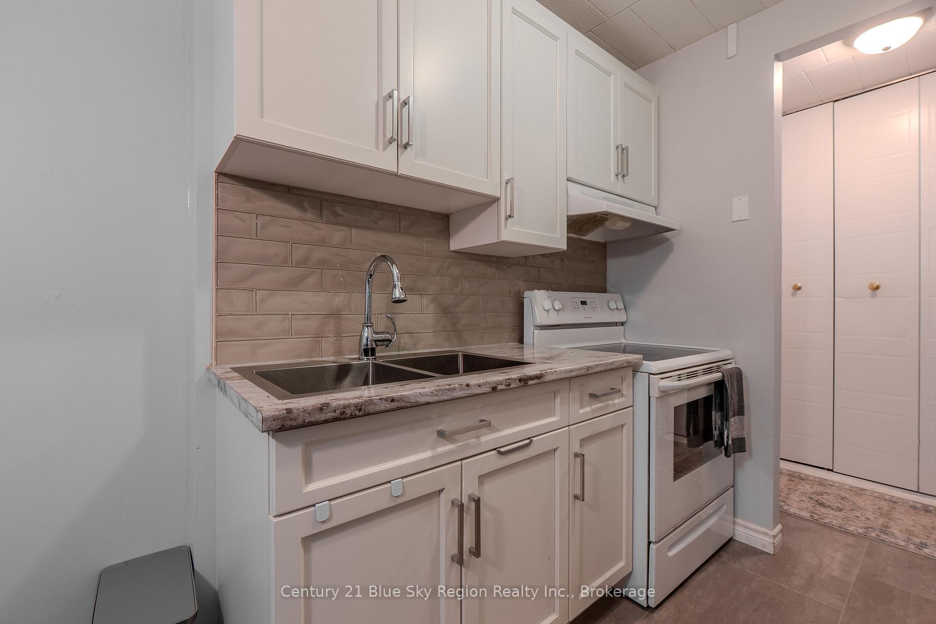 Photo 11 of Unit 306, 213 Leonard Street, North Bay, College Heights — HOMEH