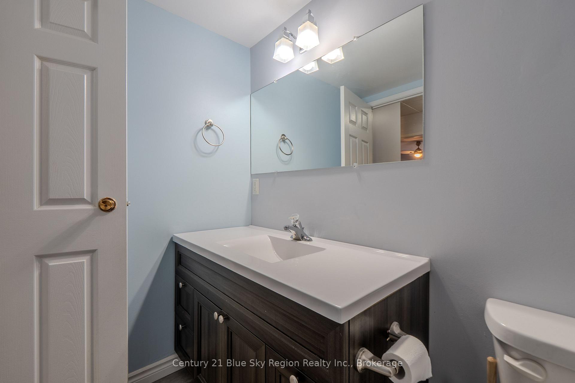 Photo 32 of Unit 306, 213 Leonard Street, North Bay, College Heights — HOMEH