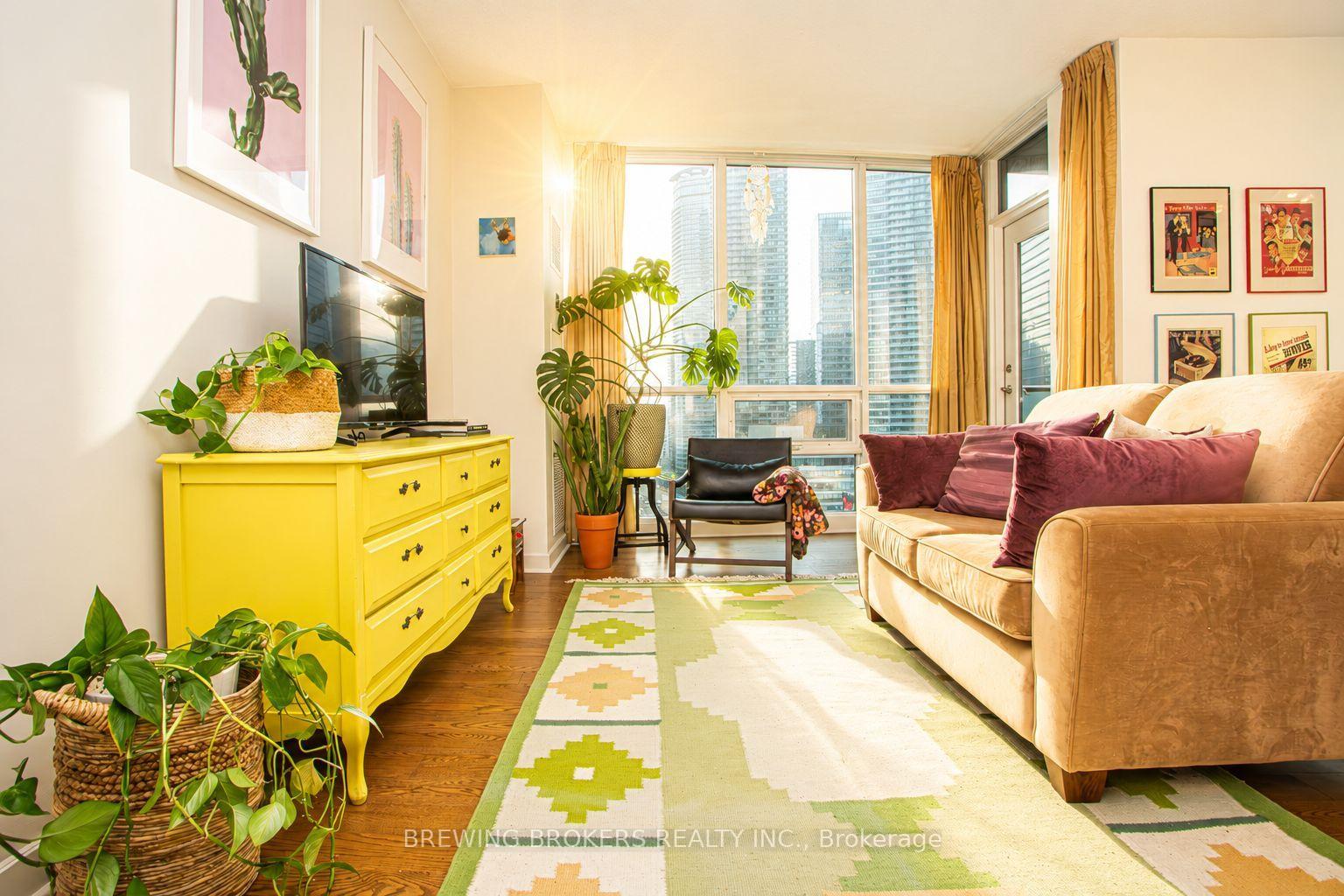 Photo 40 of Unit 1702, 18 Harbour Street, Toronto, Waterfront Communities — HOMEH