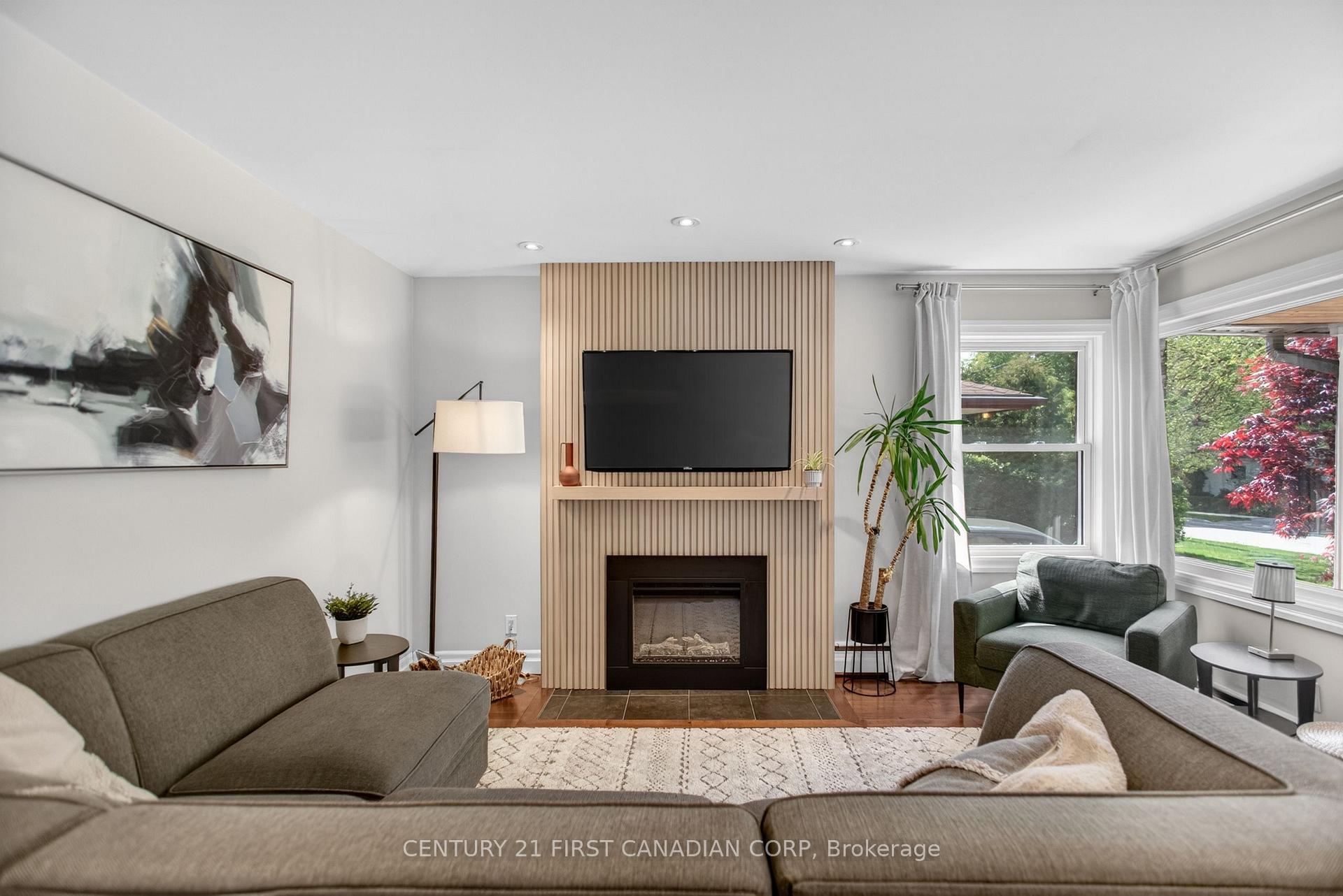 Photo 6 of 681 Brant Street, London, East C — HOMEH