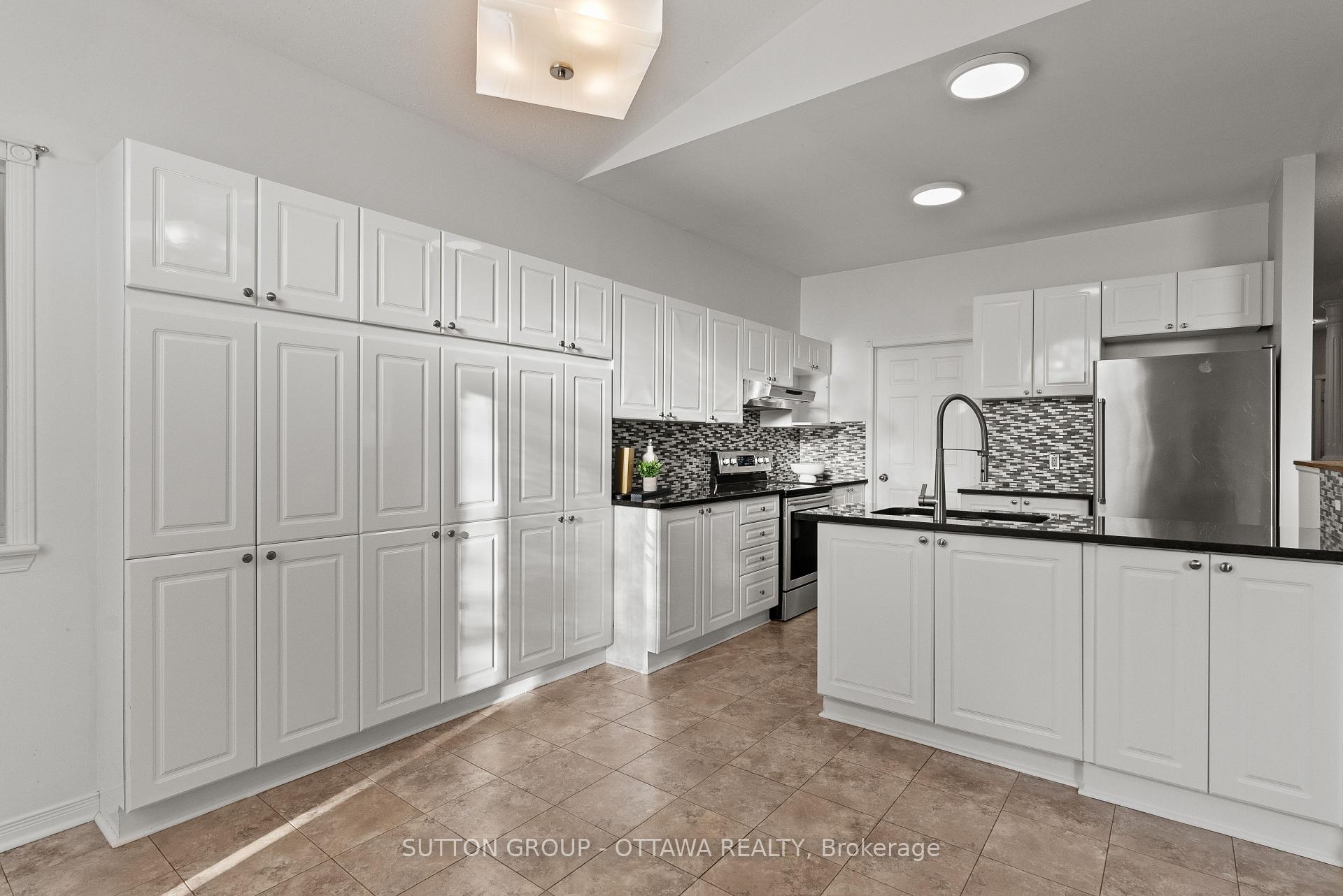 Photo 13 of 4105 Wolfe Point Way, Ottawa, Riverside South/Gloucester Glen — HOMEH