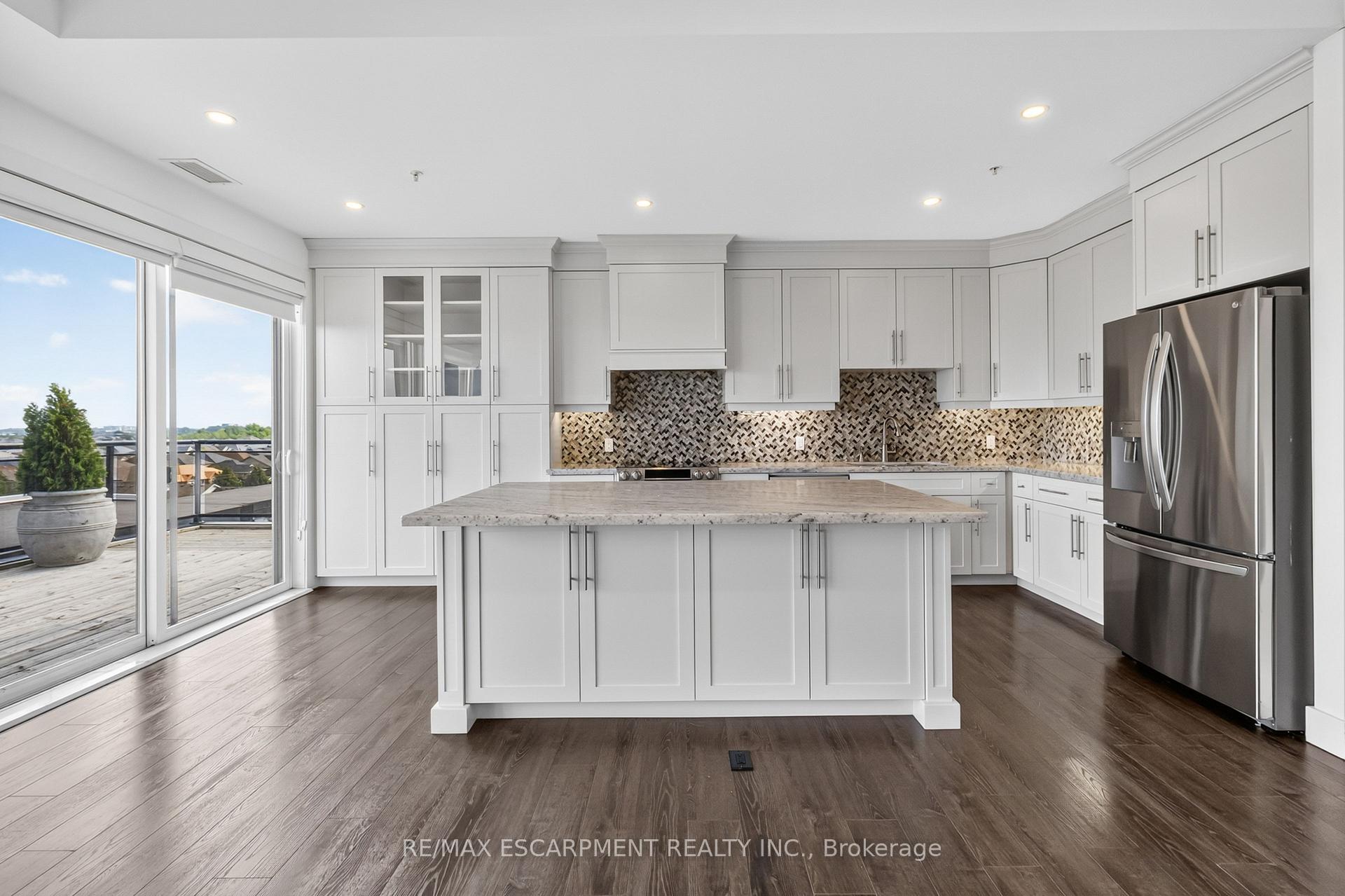 Photo 7 of Unit 602, 640 Sauve Street, Milton, Beaty — HOMEH