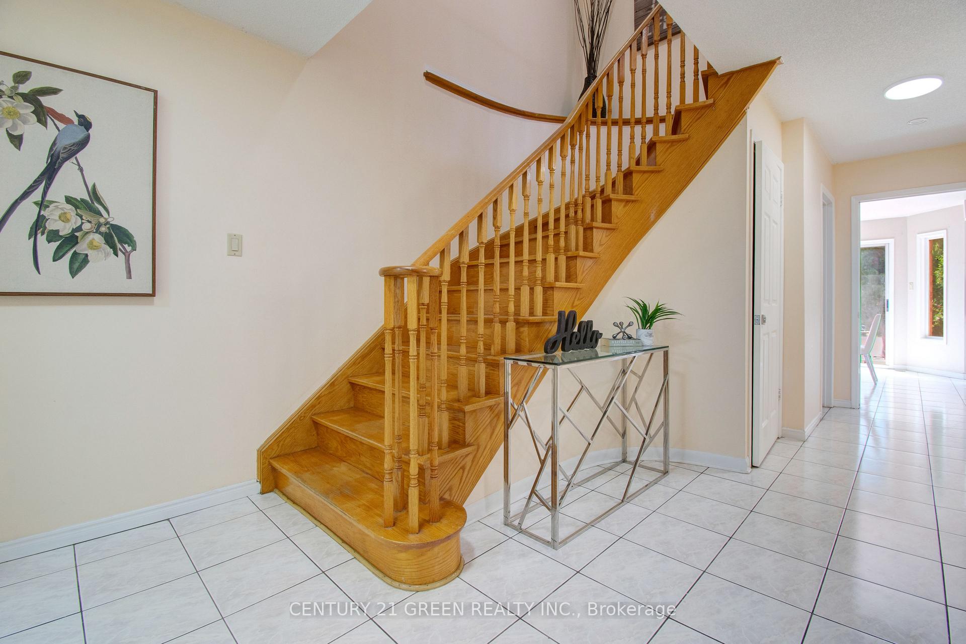 Photo 4 of 1 Candy Crescent, Brampton, Northwood Park — HOMEH