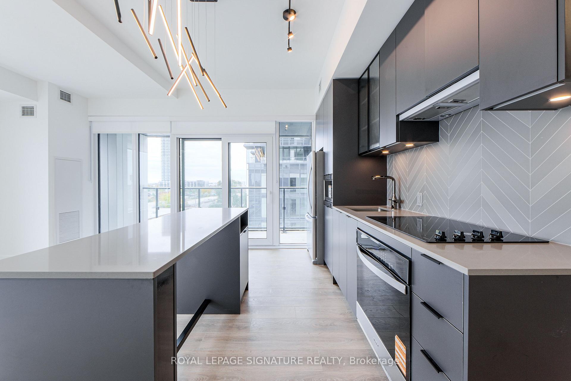 Photo 4 of Unit 505, 1037 The Queensway, Etobicoke, Islington-City Centre West — HOMEH