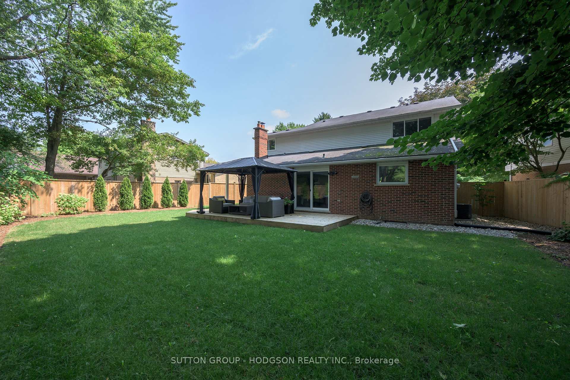 Photo 4 of 12 Spencer Crescent, London, North G — HOMEH