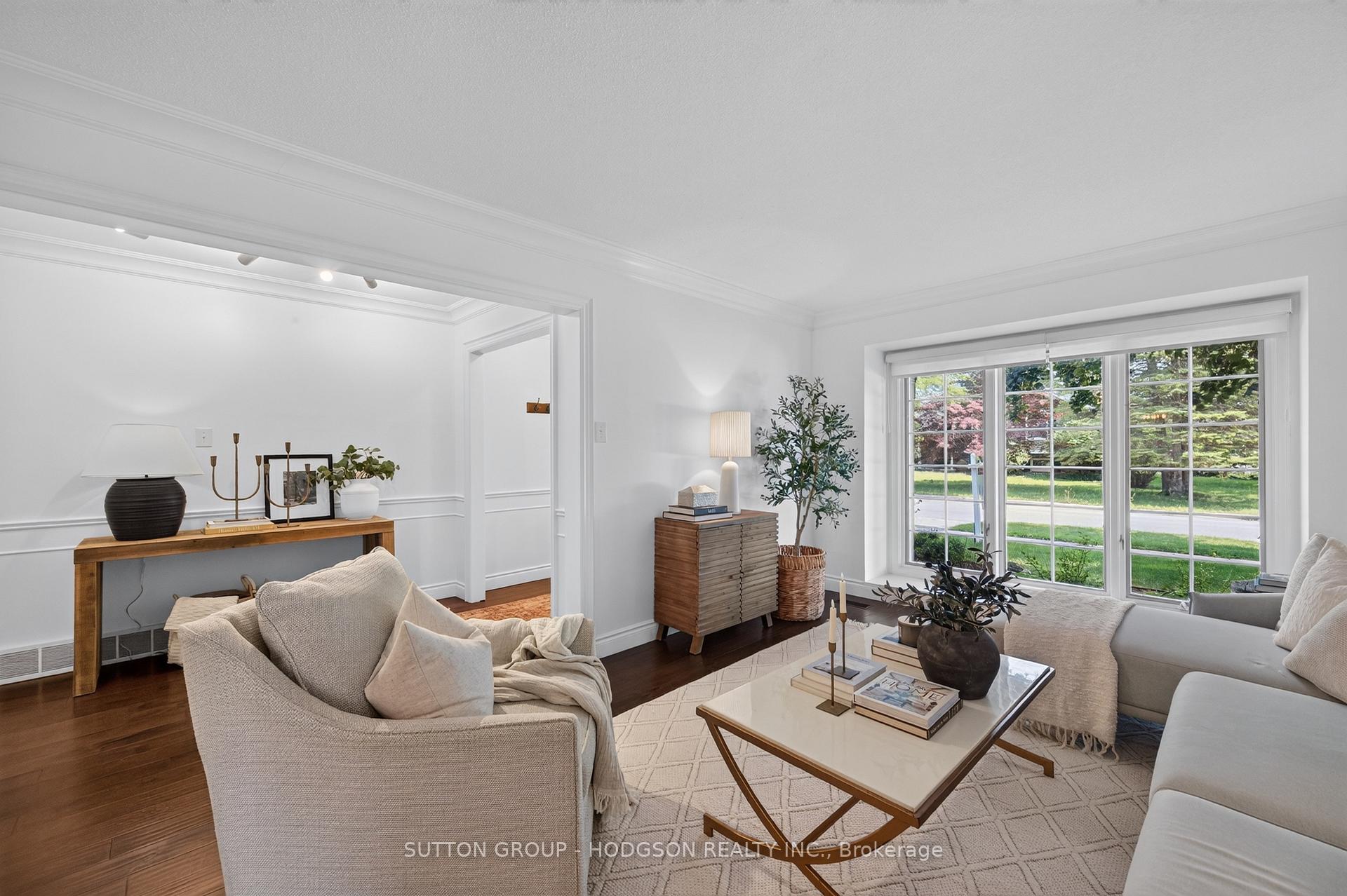 Photo 9 of 12 Spencer Crescent, London, North G — HOMEH