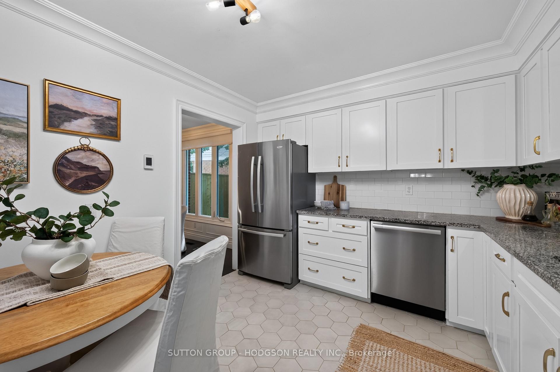 Photo 14 of 12 Spencer Crescent, London, North G — HOMEH