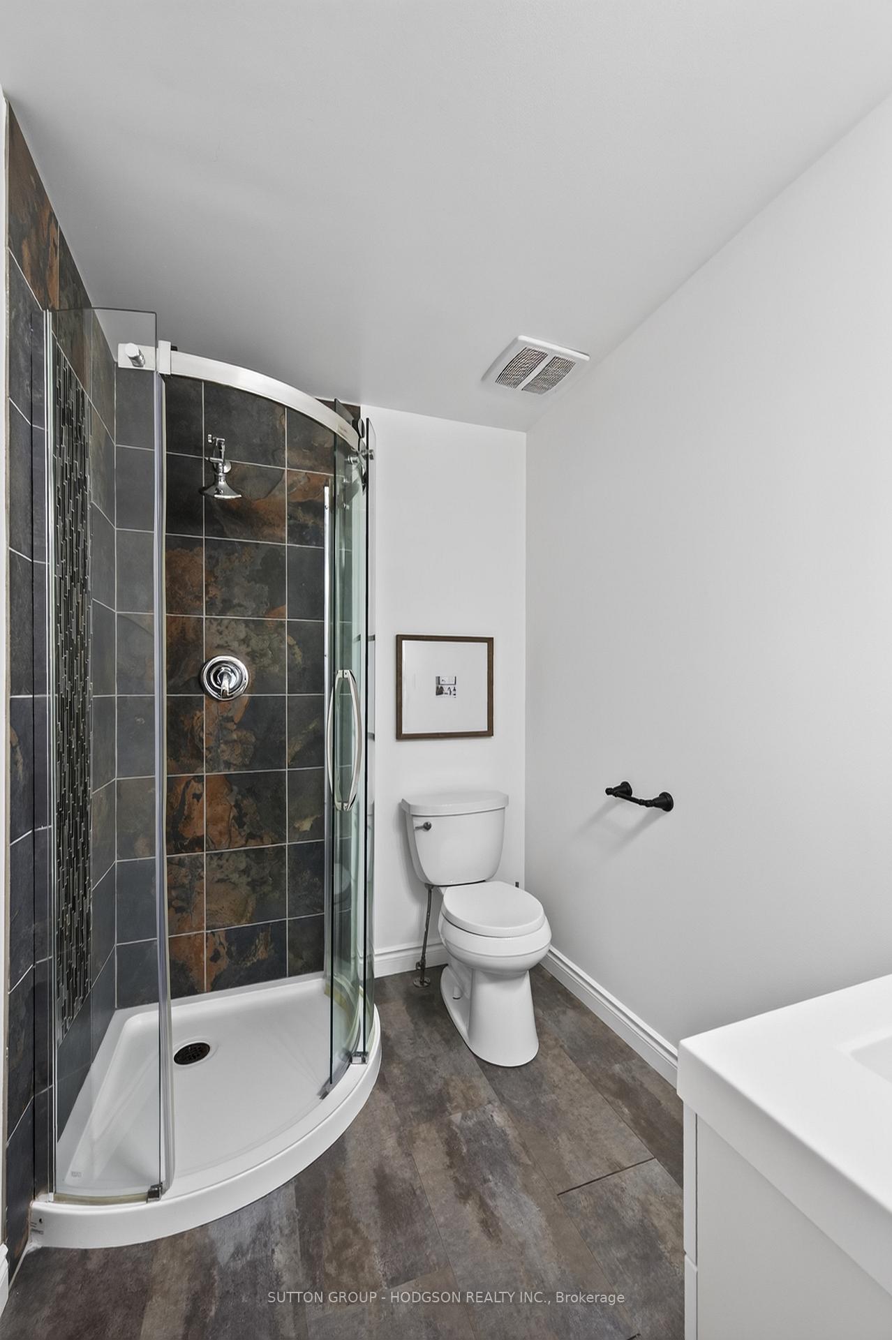 Photo 22 of 12 Spencer Crescent, London, North G — HOMEH
