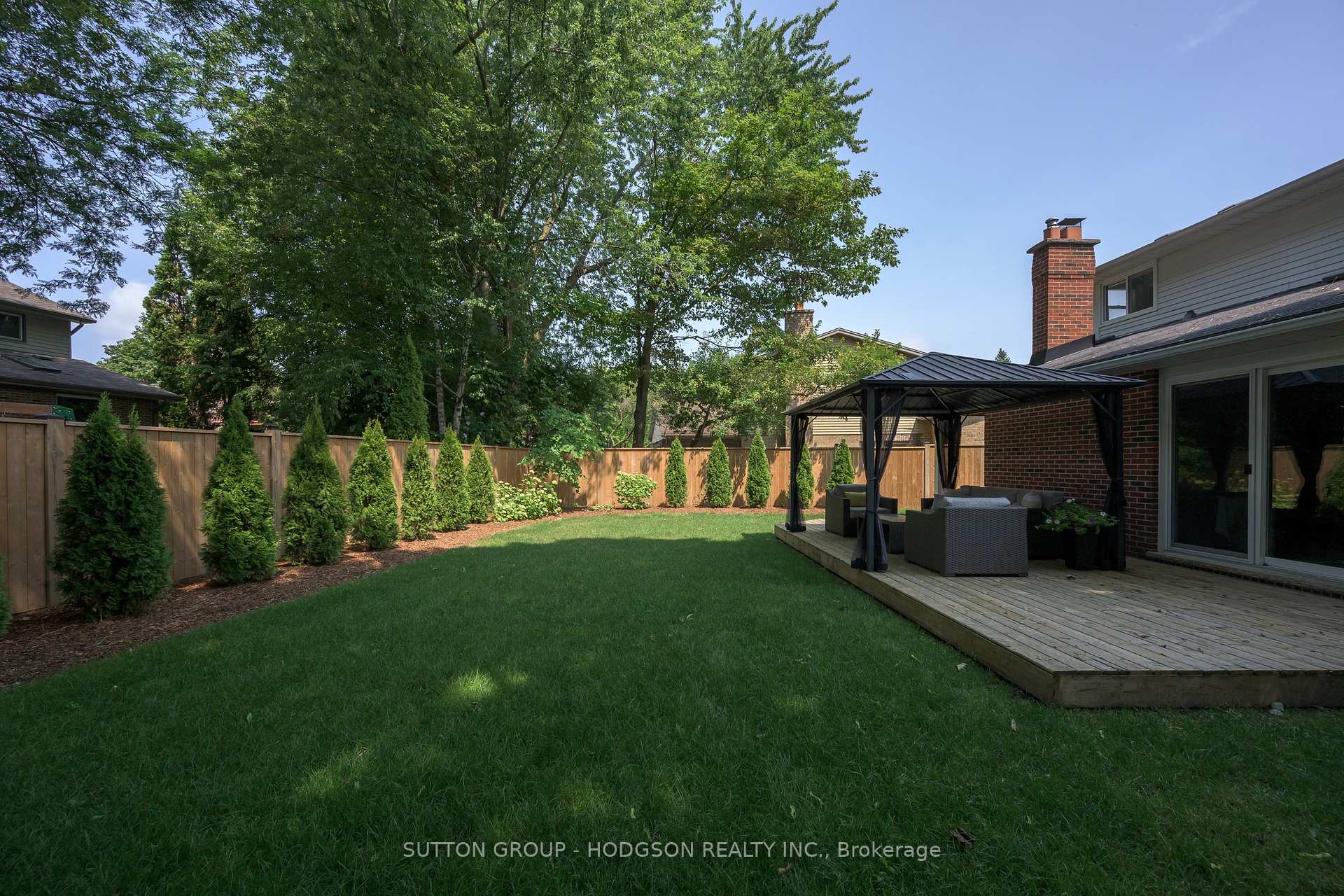 Photo 37 of 12 Spencer Crescent, London, North G — HOMEH