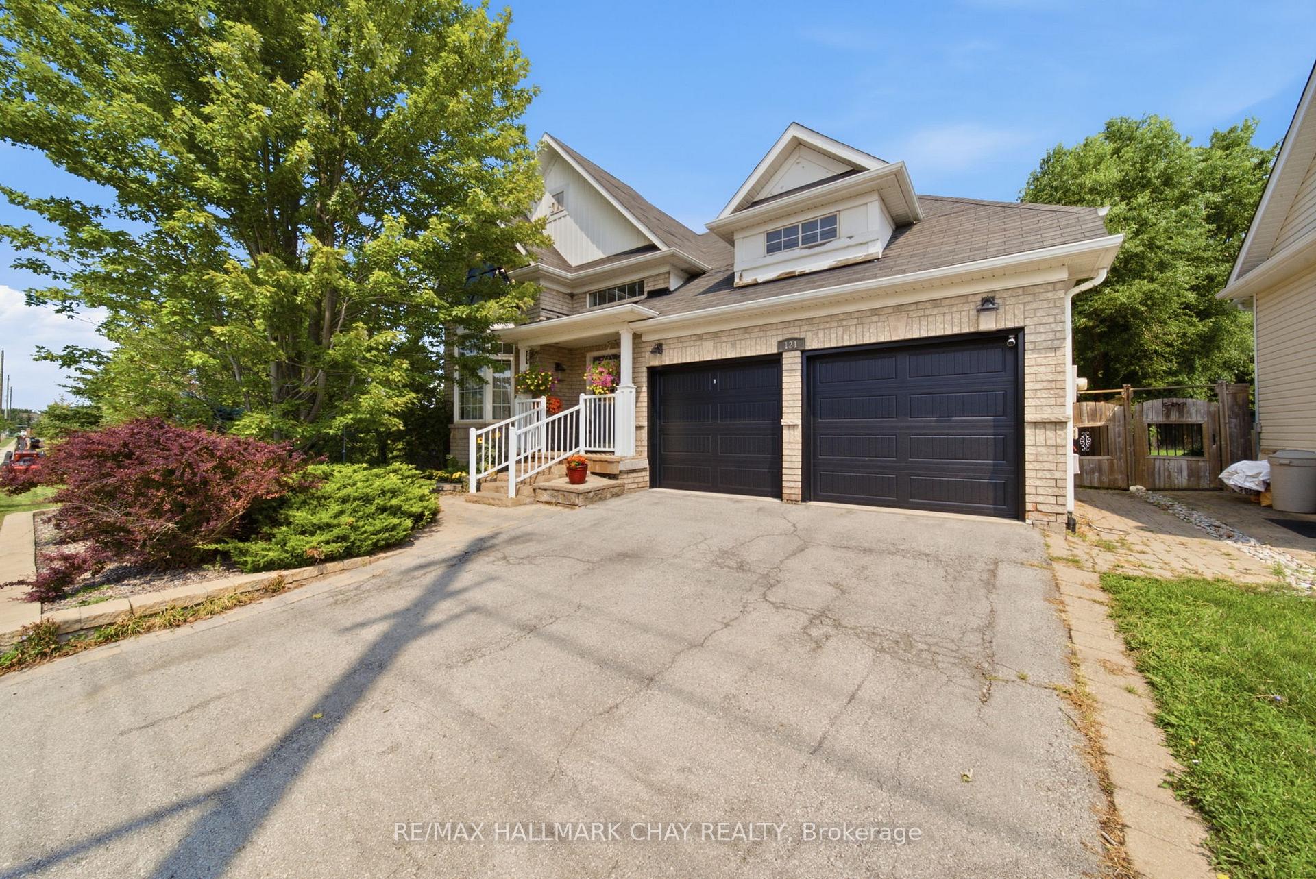 Photo 1 of 121 Prince William Way, Barrie, Innis-Shore — HOMEH