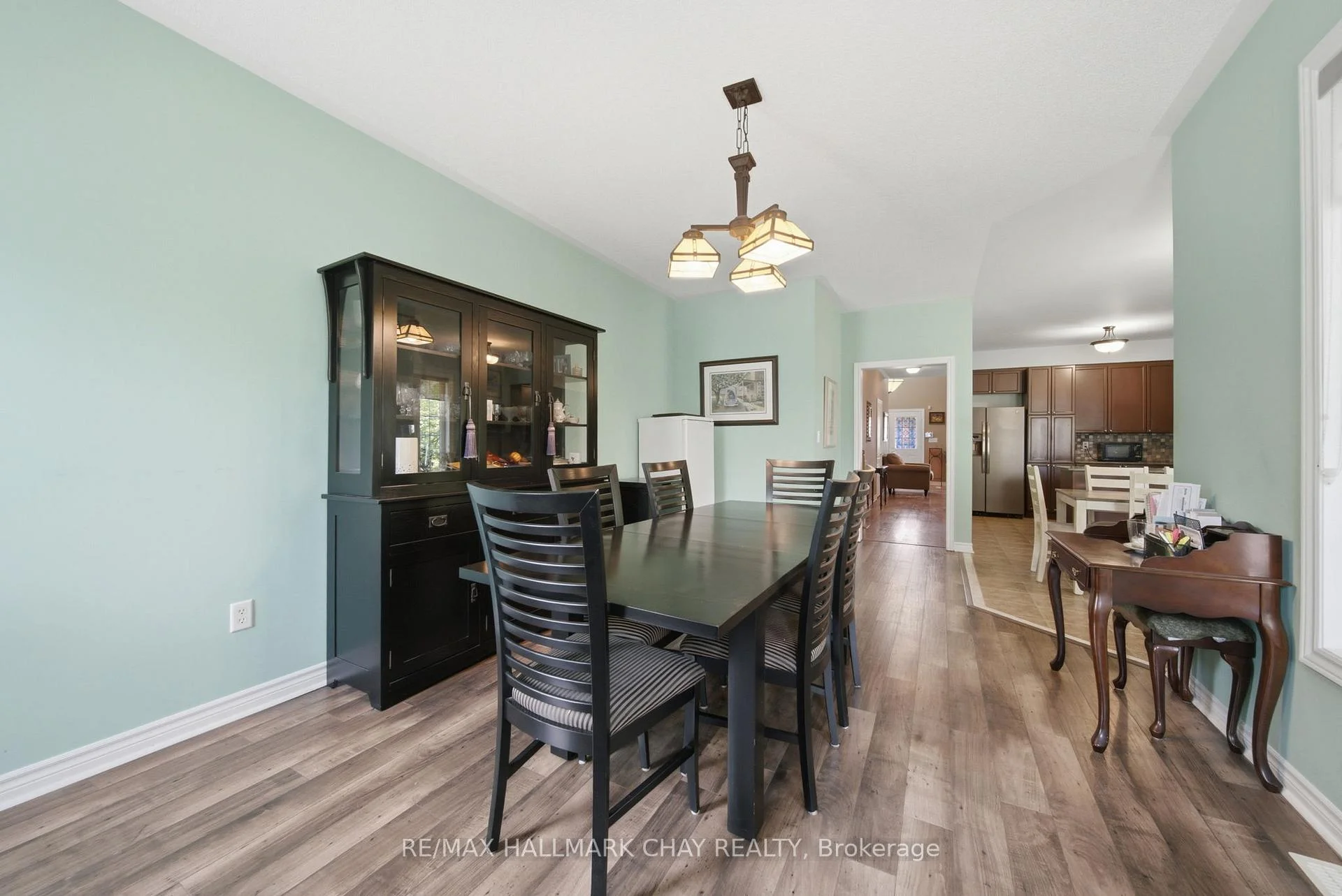 Photo 22 of 121 Prince William Way, Barrie, Innis-Shore — HOMEH