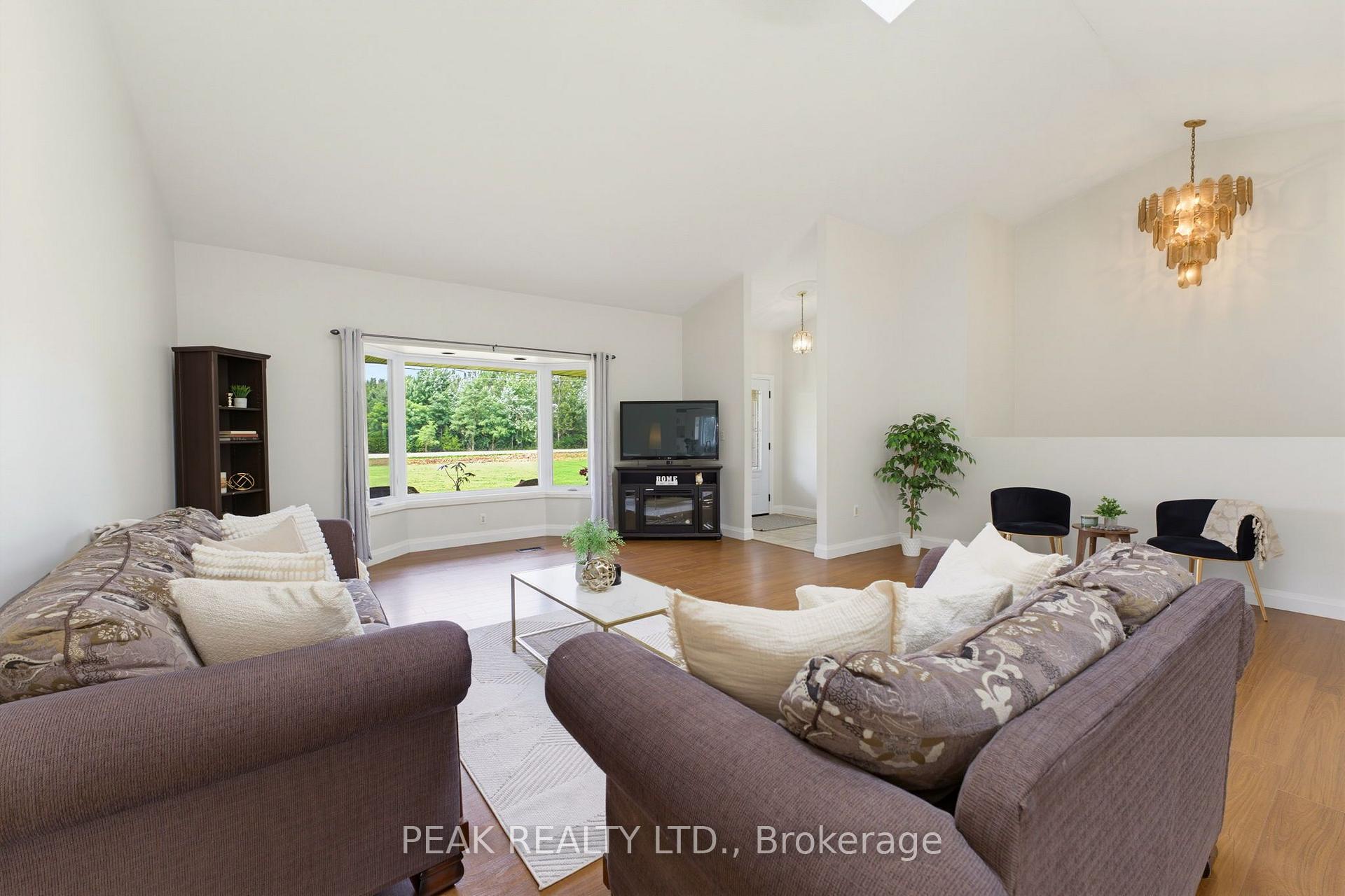 Photo 13 of 2218 Concession 12 Walpole, Haldimand — HOMEH