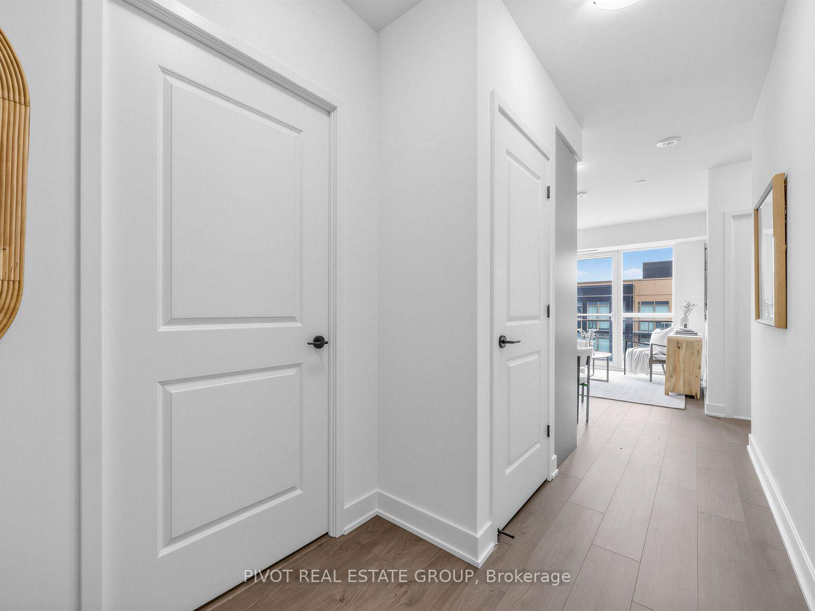 Photo 2 of Unit 802, 2333 Khalsa Gate, Oakville, Westmount — HOMEH