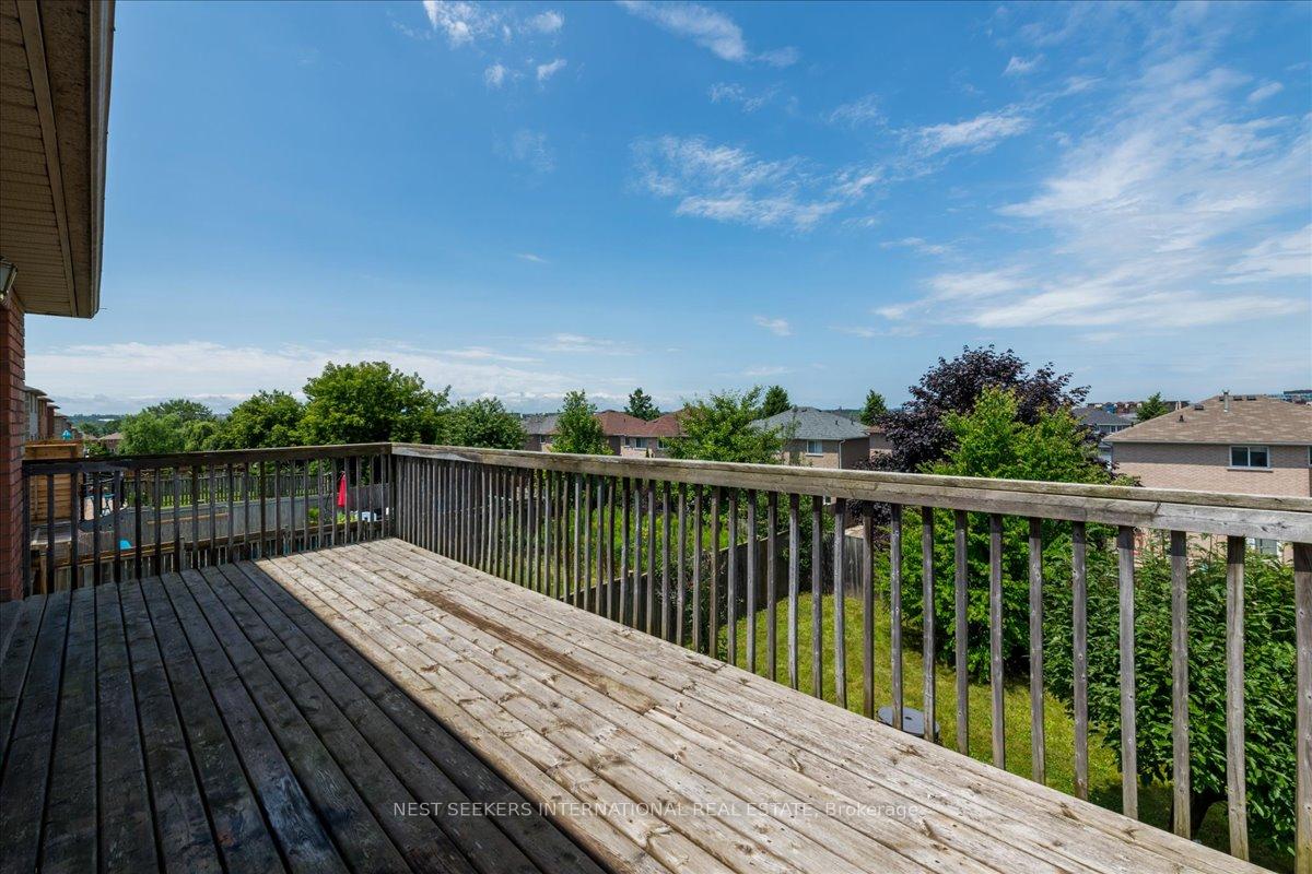 Photo 13 of Unit Upper Level, 116 Courtney Crescent, Barrie, Painswick South — HOMEH